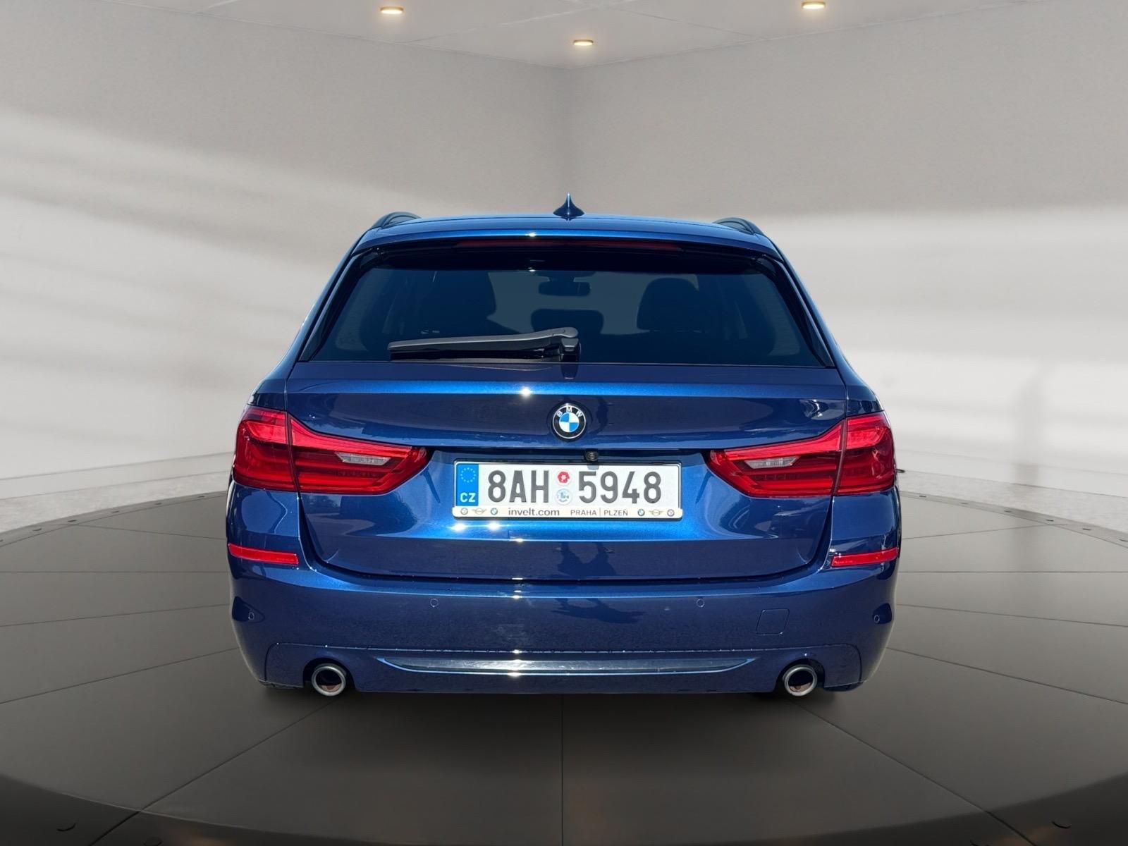 BMW Řada 5, TOURING 520d 140kW 4x4 CZ DPH - fotka 5