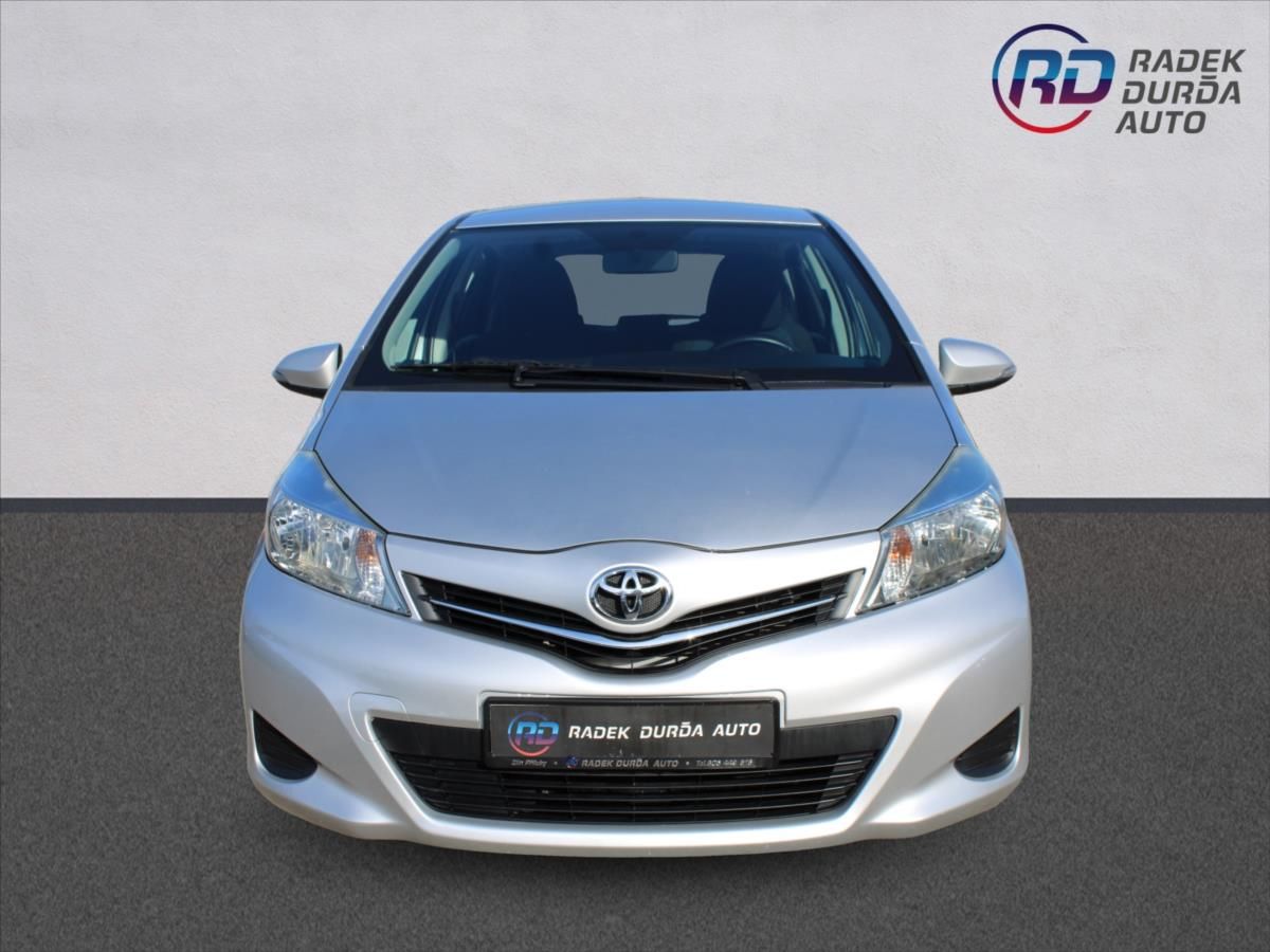 Toyota Yaris, 1,0 VVT-i  NOVÉ V ČR,1.MAJITEL - fotka 2