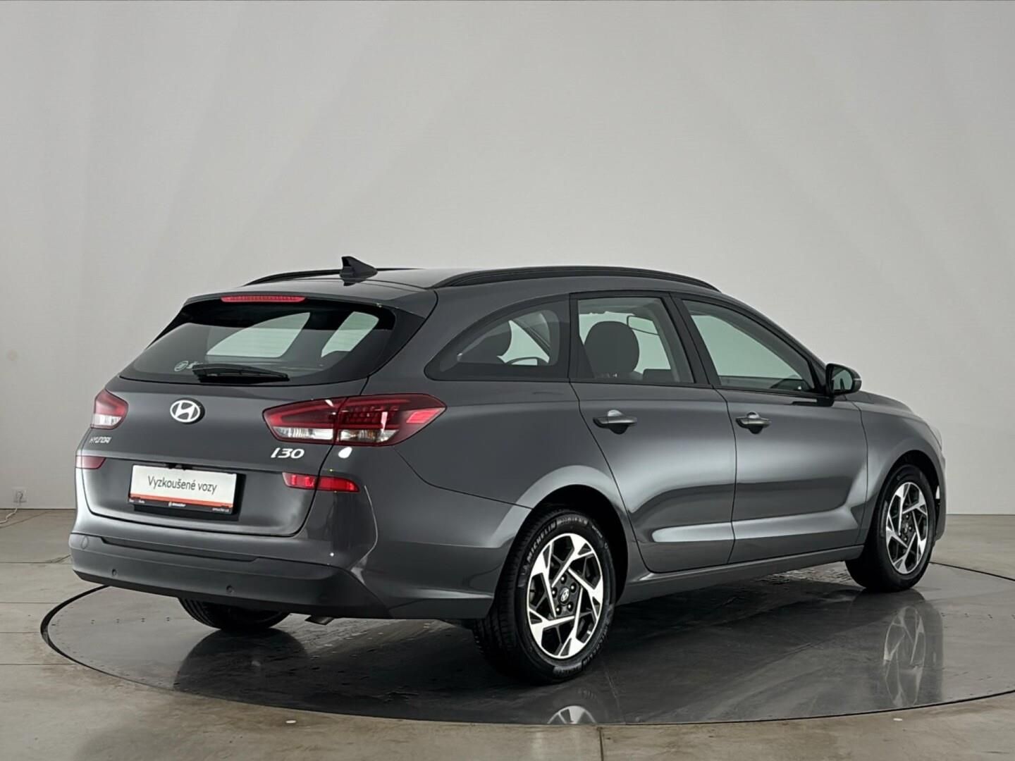 Hyundai i30, 1.5 T-GDI / 103 kW Smart DCT - fotka 2