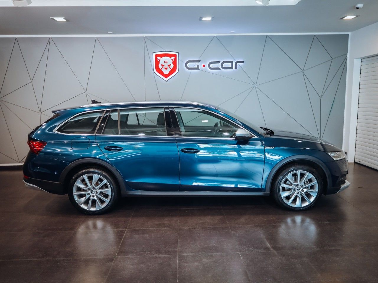 Škoda Octavia, 2.0 TDI 147kW 4x4 DSG Scout - fotka 4
