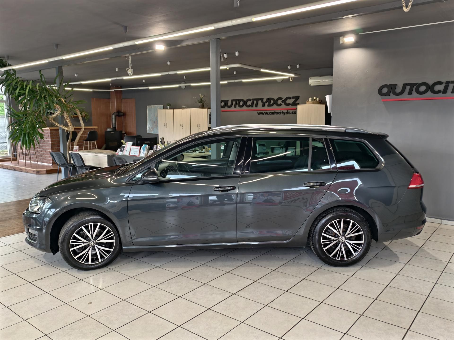 Volkswagen Golf, VARIANT 1.4 TSi 92kW ALLSTAR - fotka 4