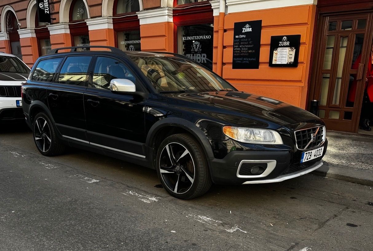 Volvo XC70