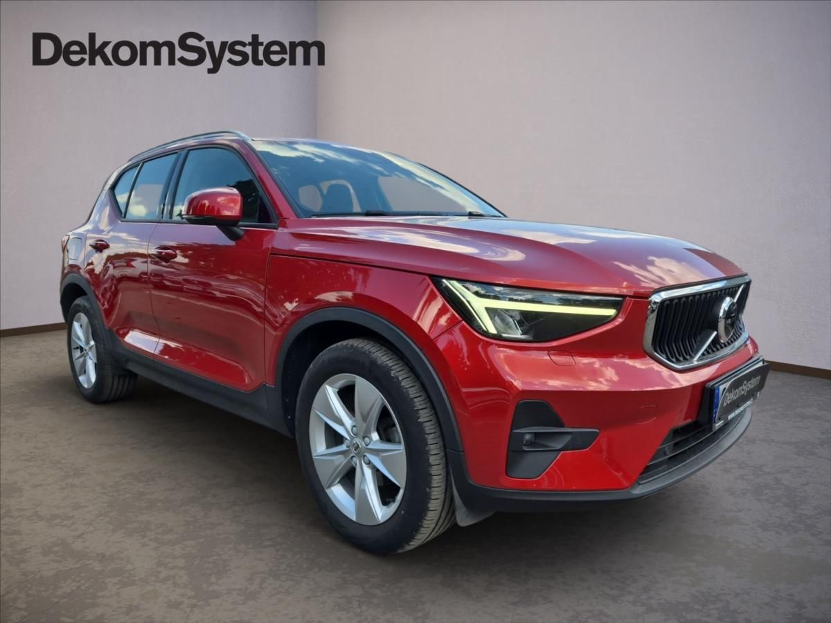 Volvo XC40, 1,5 T2 FWD Momentum - fotka 2