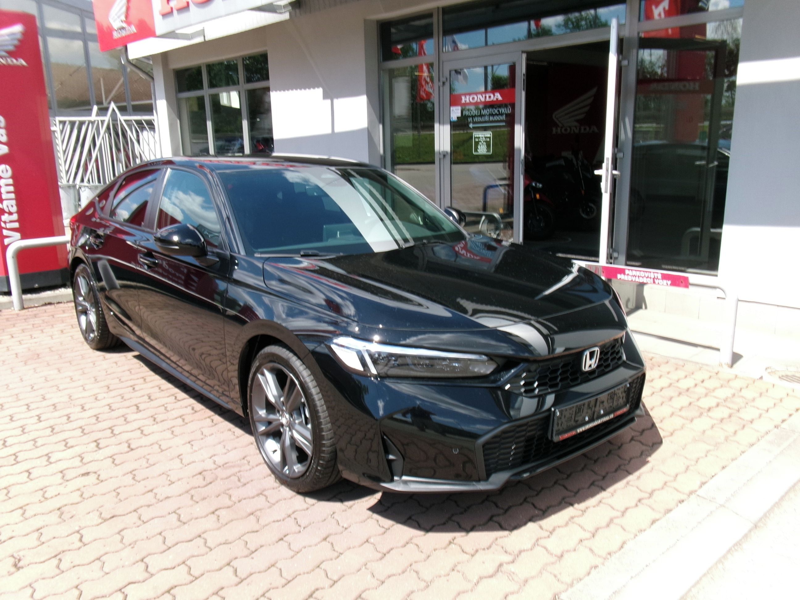 Honda Civic, 2.0e:HEV SPORT PLUS 2027 - fotka 6
