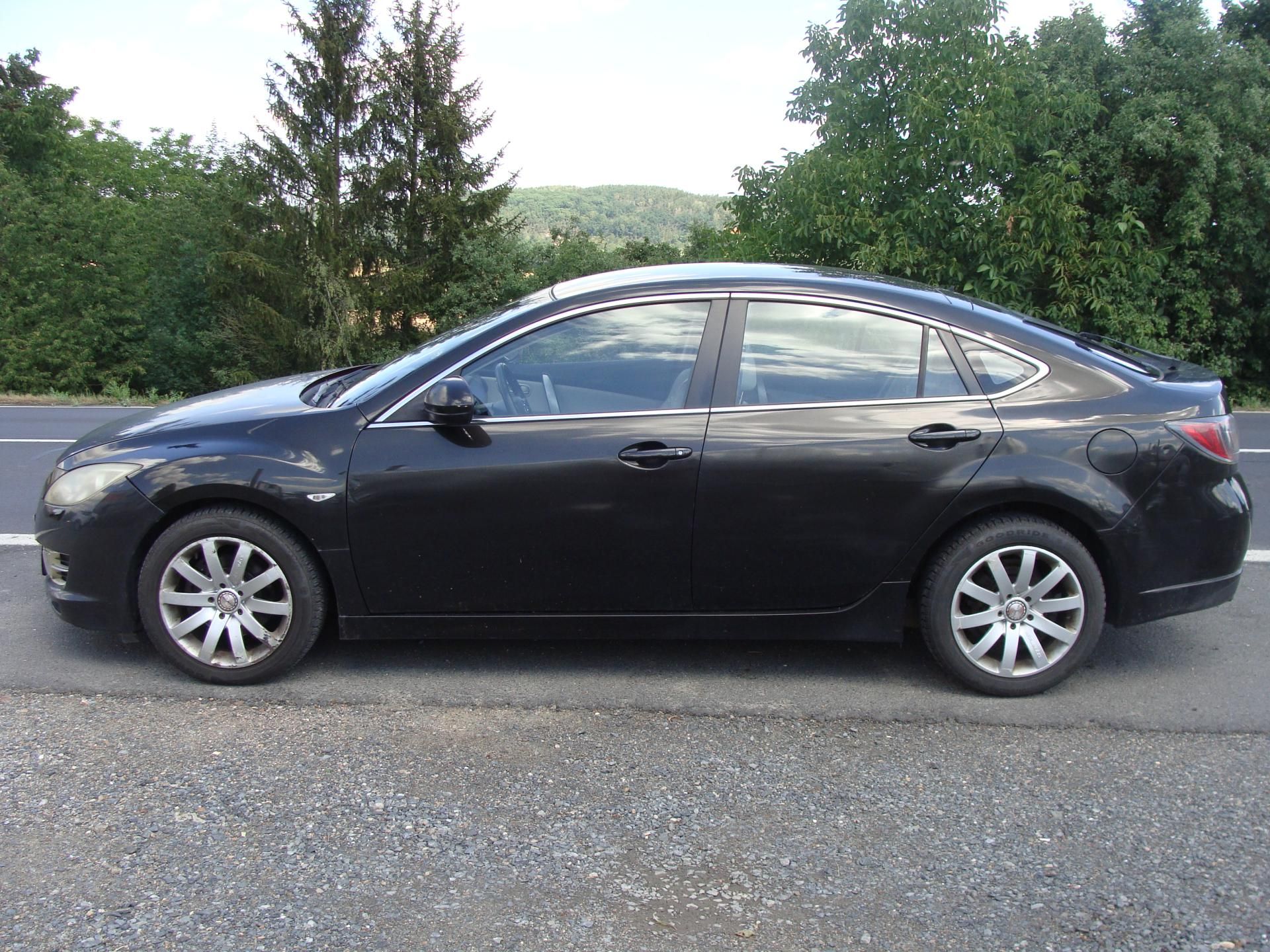 Mazda 6, 2.5 i, 125 kW, klima - fotka 2