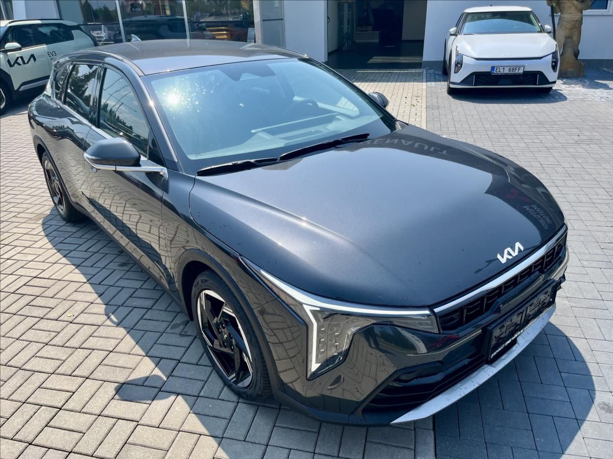 Kia K4, 1,6 T-GDI  TOP - fotka 2