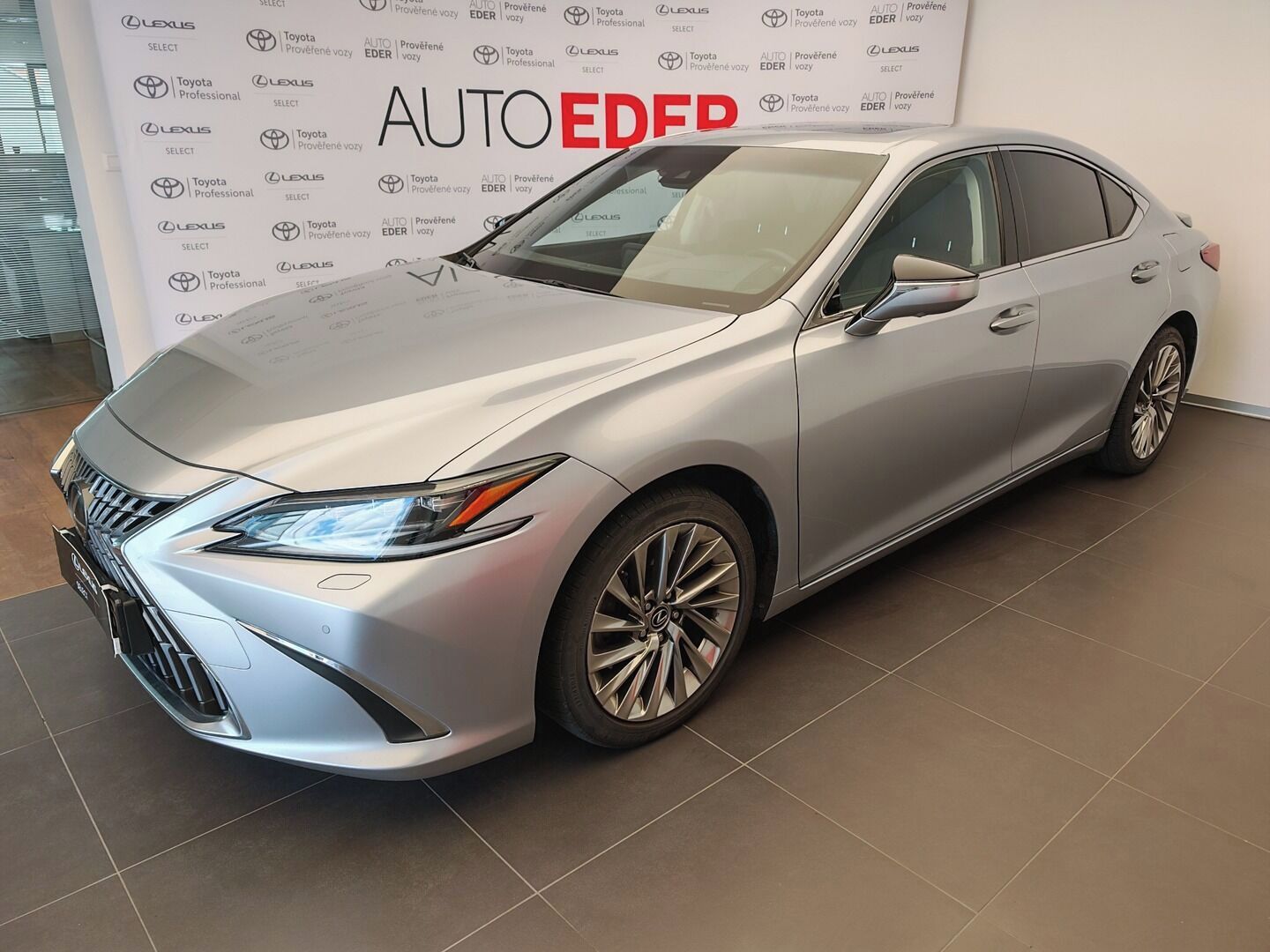 Lexus ES, 300h Luxury