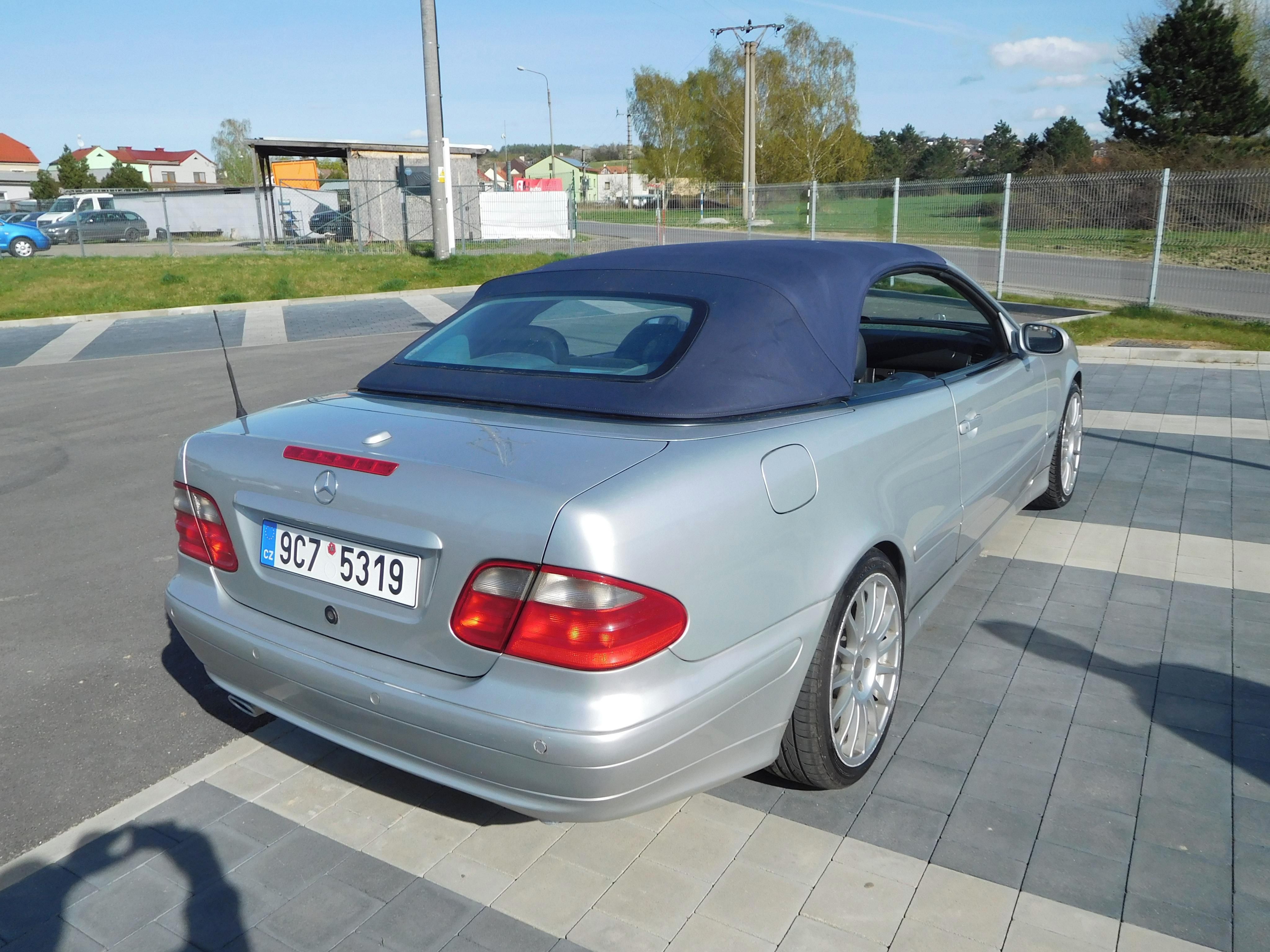 Mercedes-Benz CLK, 2.0i Cabrio, 100 kW, Kůže - fotka 3