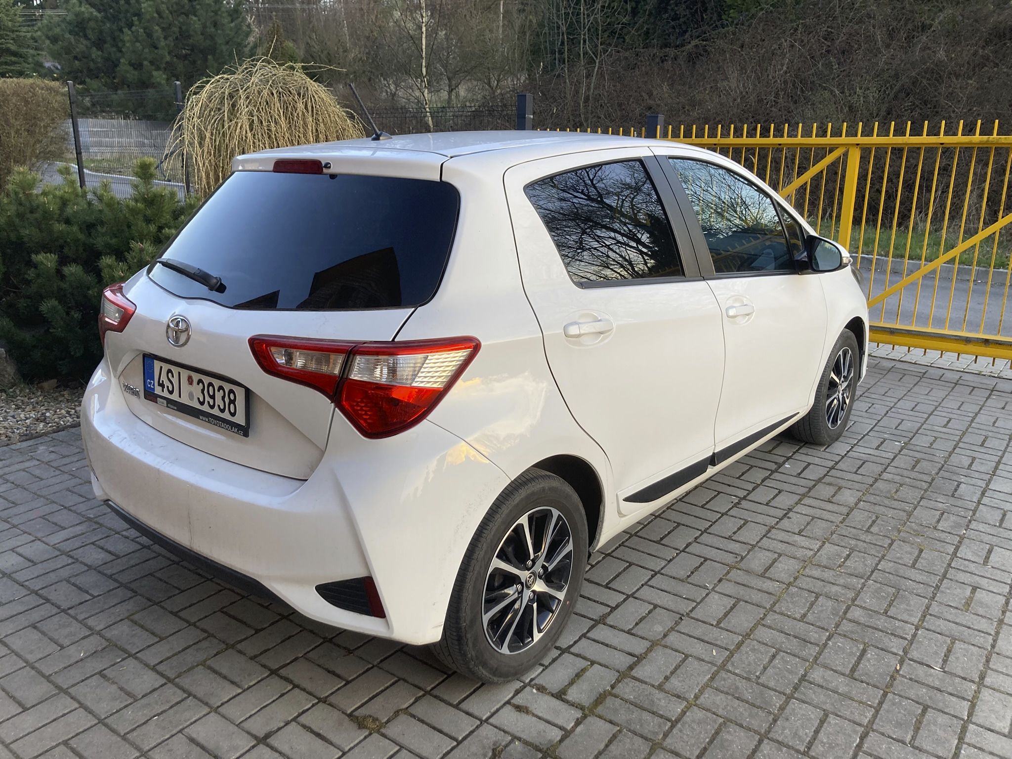 Toyota Yaris, 1,5 VVTI Activ Trend - fotka 5