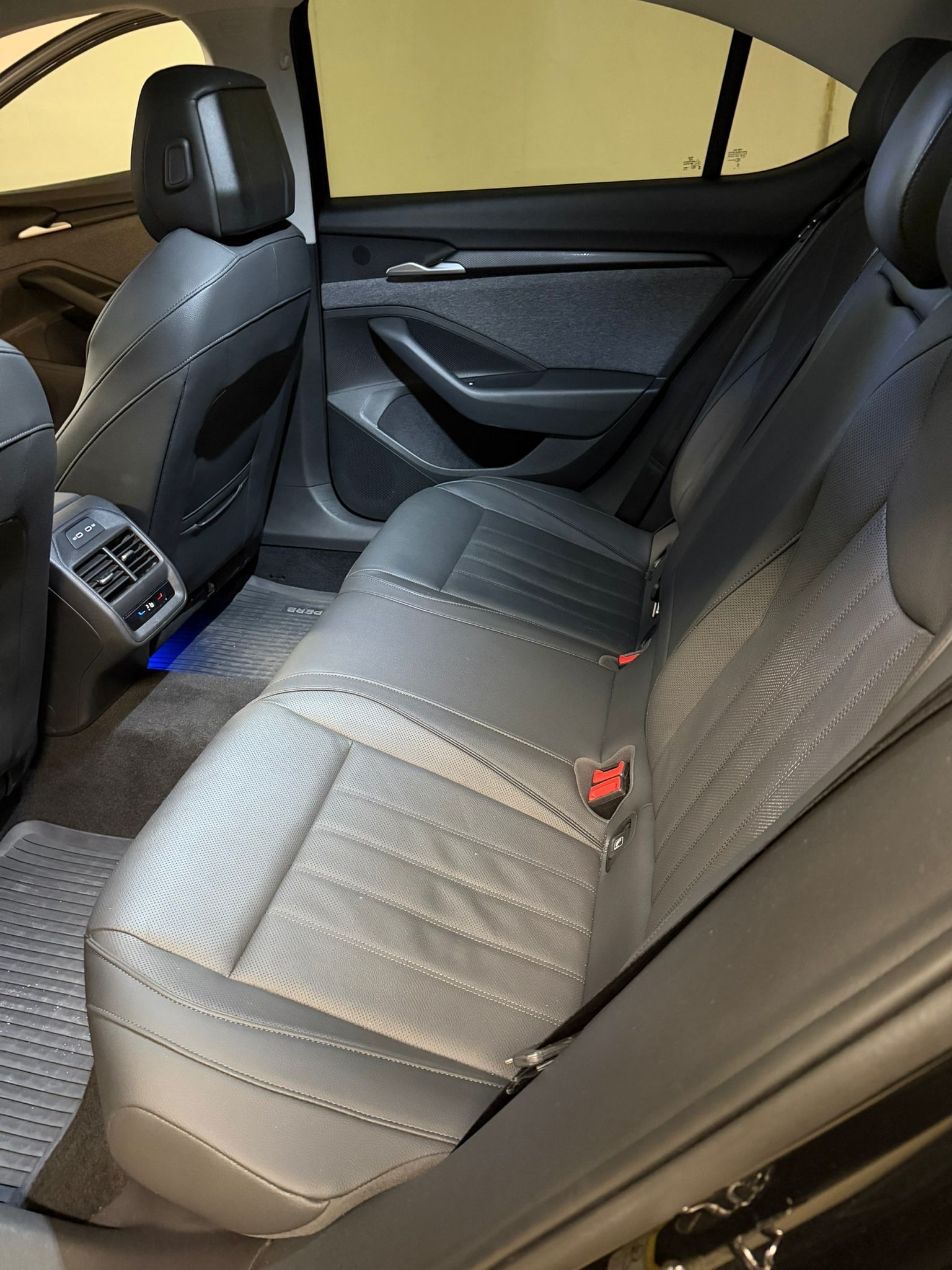 Škoda Superb, Škoda Superb 2.0 TDI - fotka 6