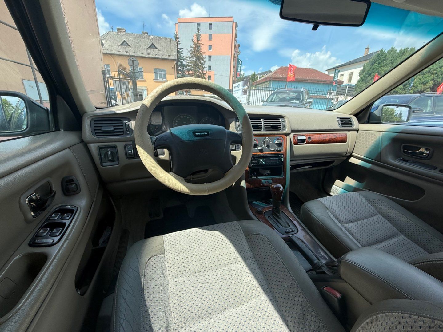 Volvo S70, 2.4i Automat - fotka 6