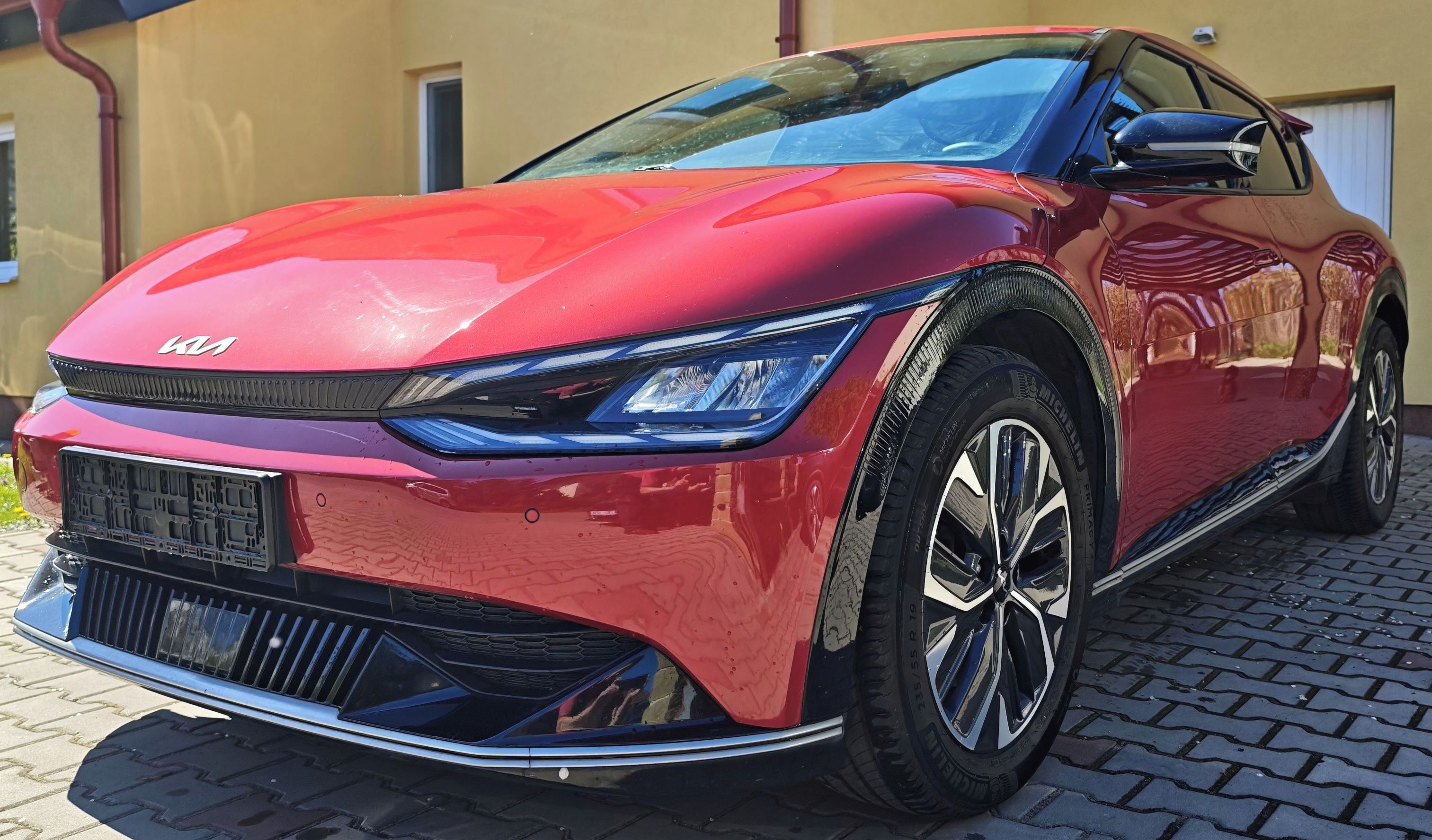 Kia EV6, baterie 77kWh RWD WLTP 528 km - fotka 6