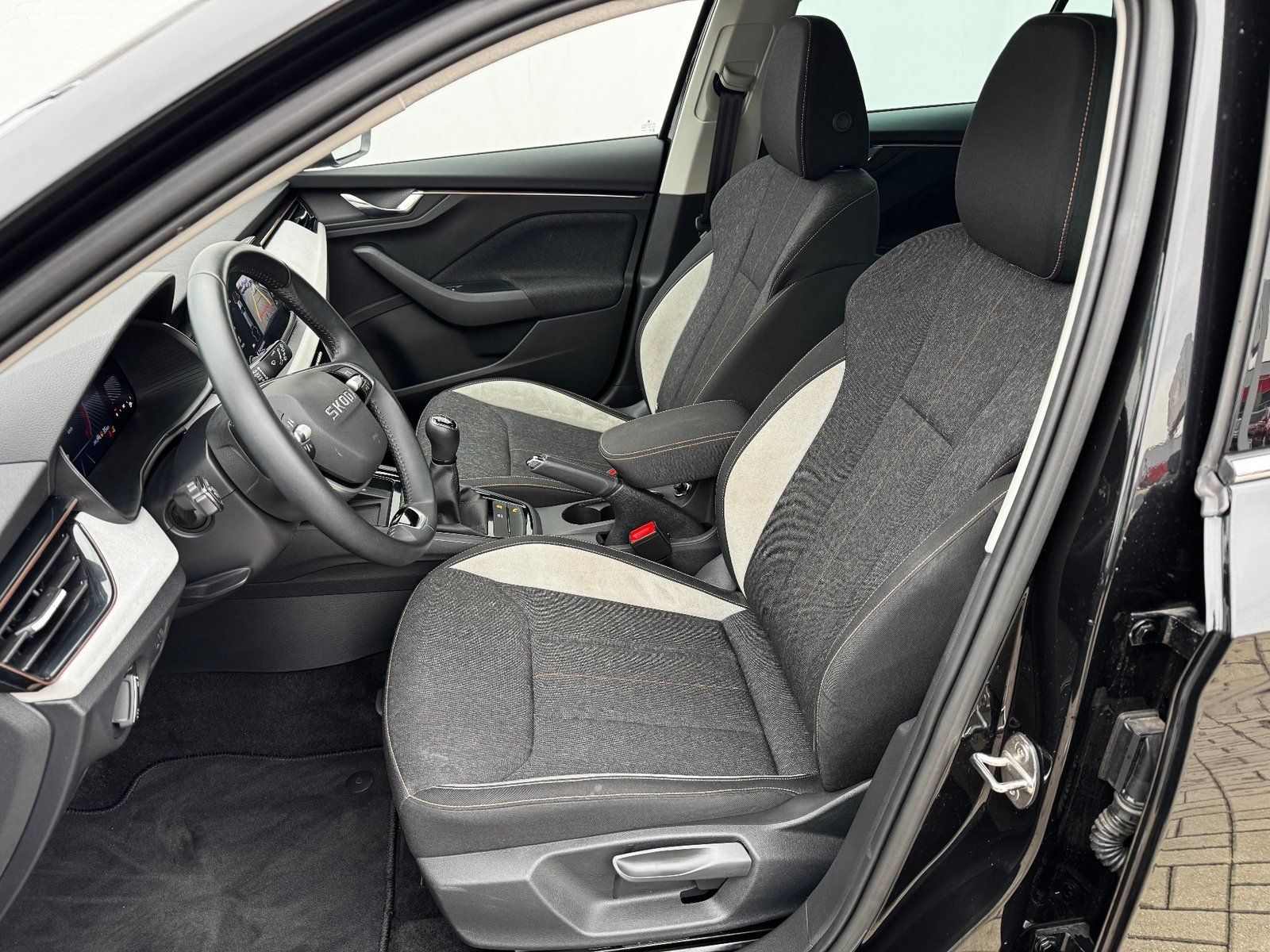 Škoda Scala, Scala 1.0 TSi 85kW TOP - fotka 5