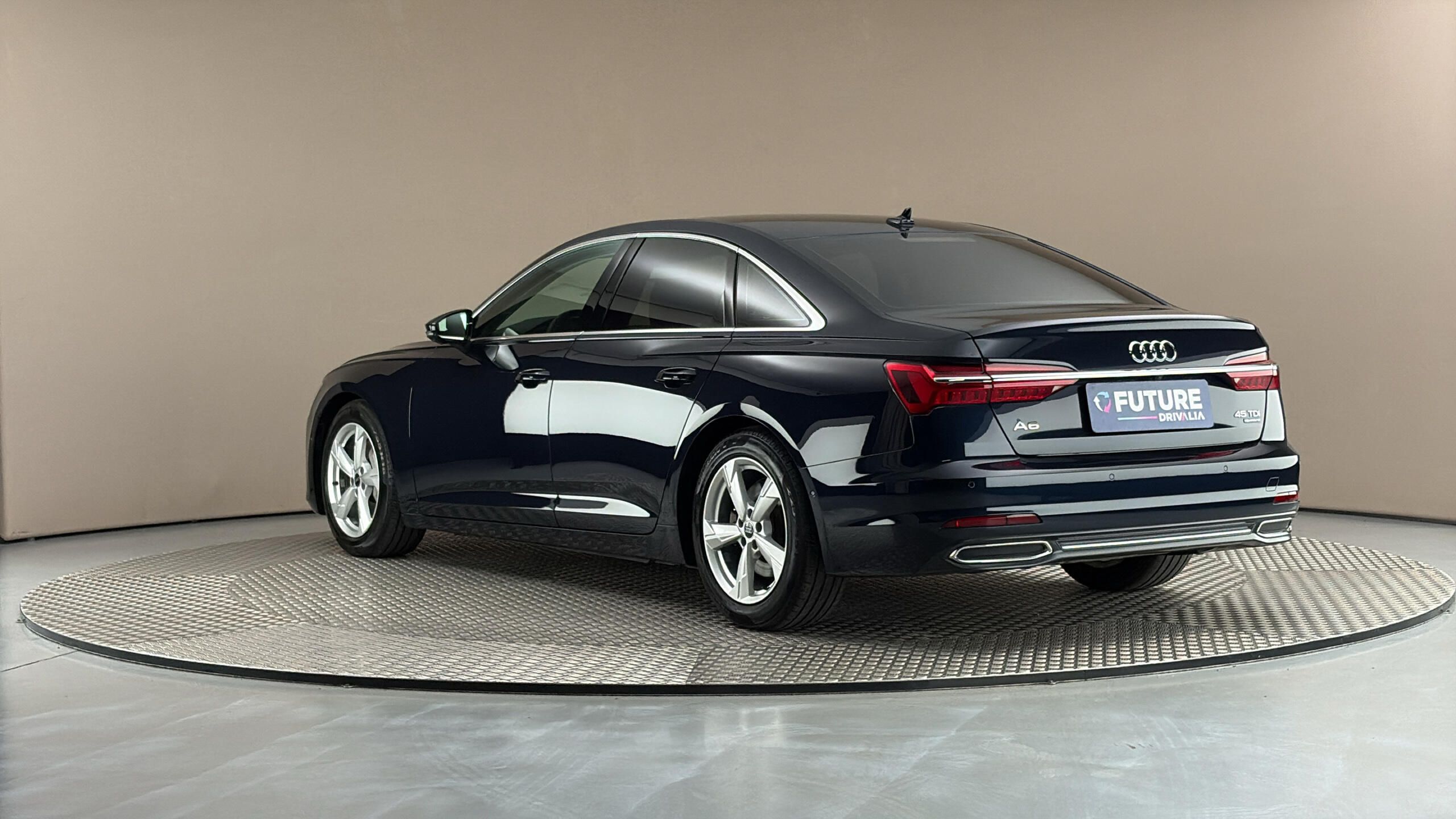 Audi A6, 3.0 45TDI Tiptronic Quattro Sp - fotka 2