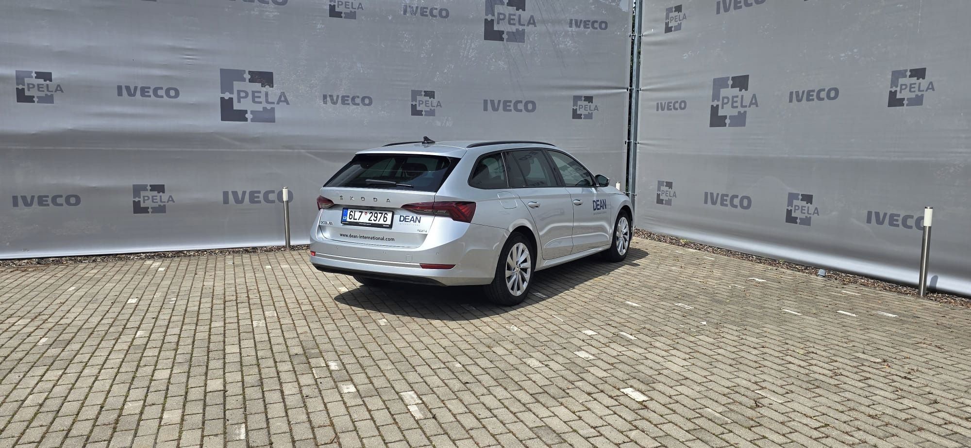 Škoda Octavia, Kombi 4x4 - fotka 4