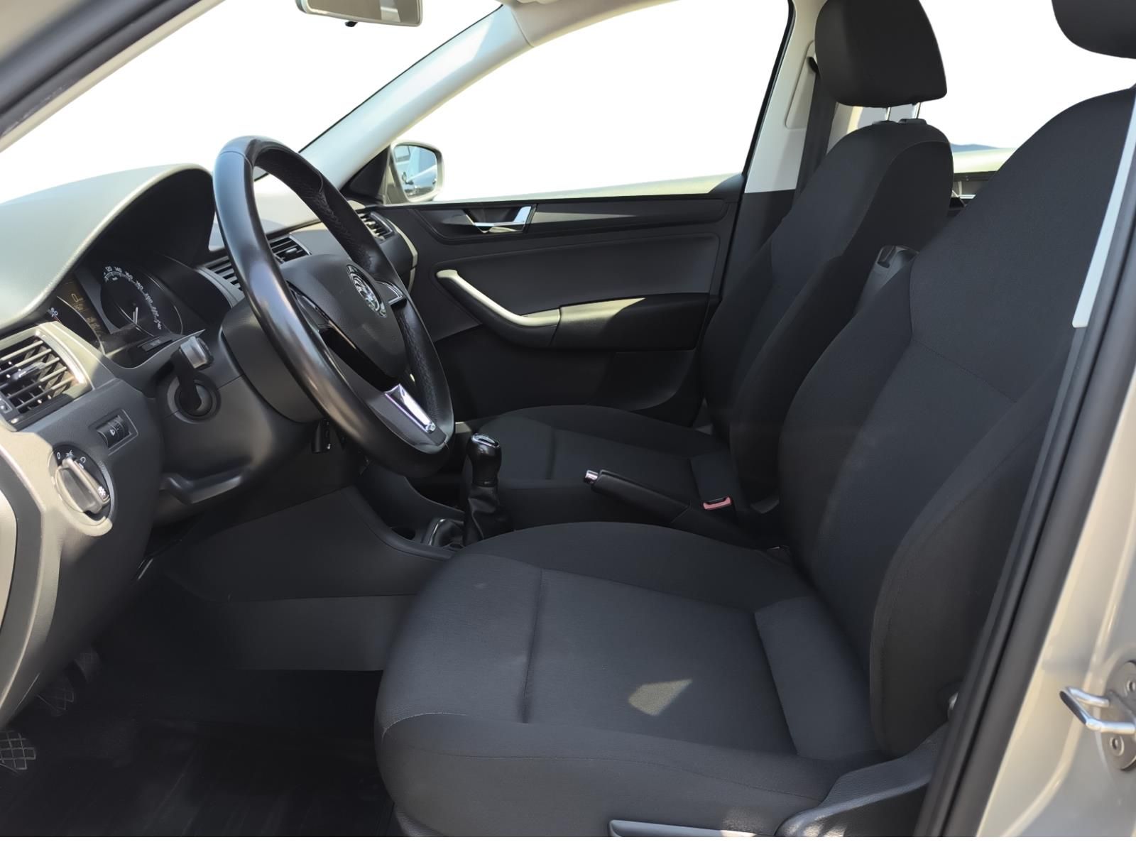 Škoda Rapid, Active 1.0 TSI /70kW - fotka 6