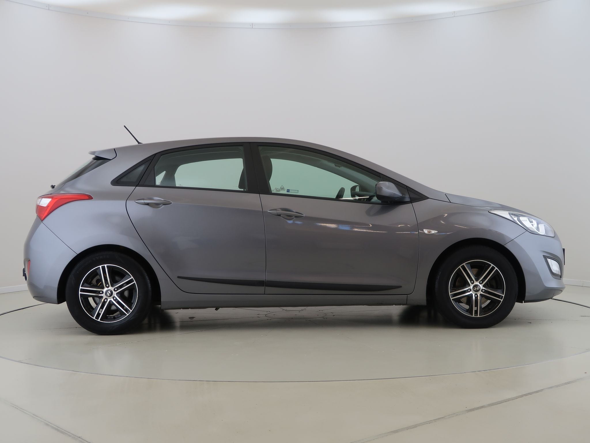 Hyundai i30, 1.2MPI,73kW,Manuál,CZ - fotka 4