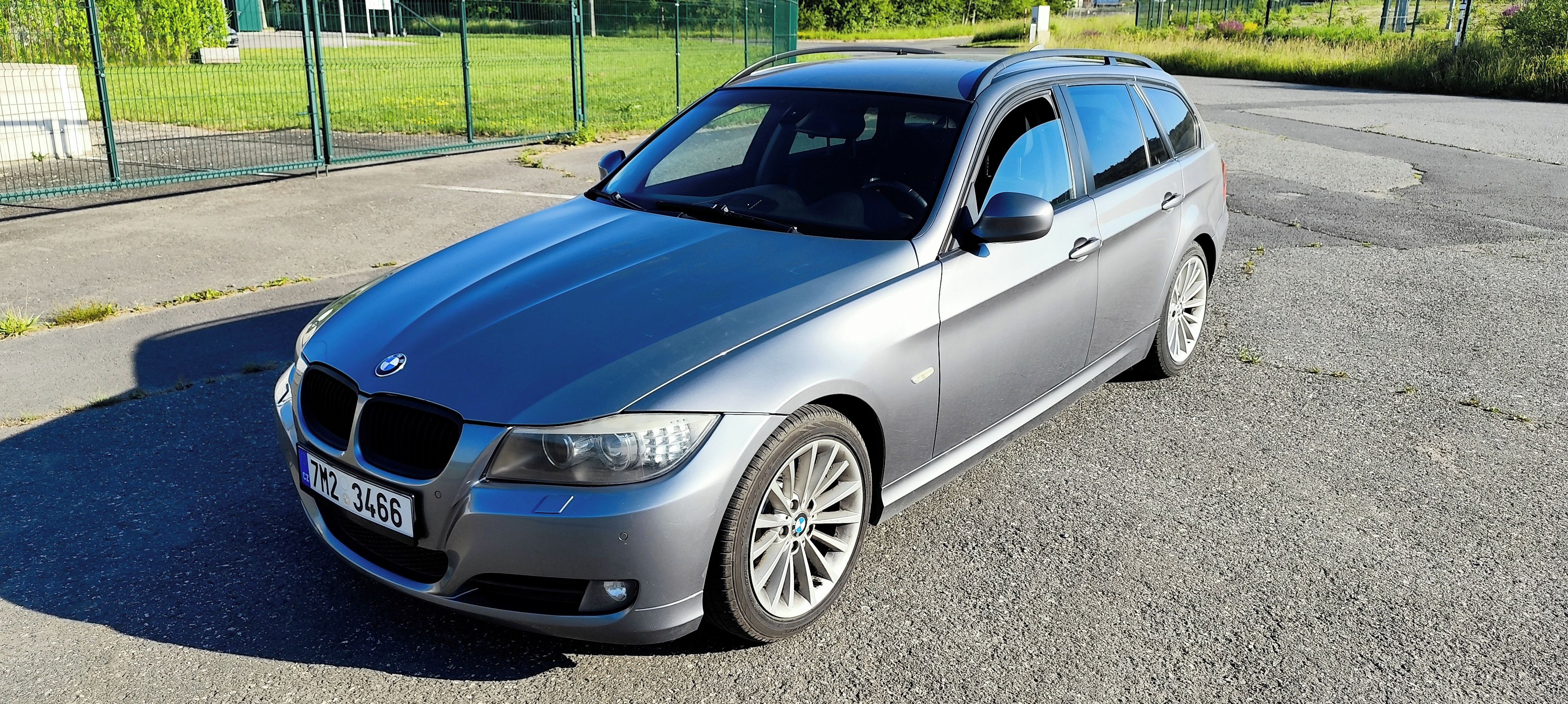 BMW Řada 3, E91 Lci, 325D M57, 145kW - fotka 2