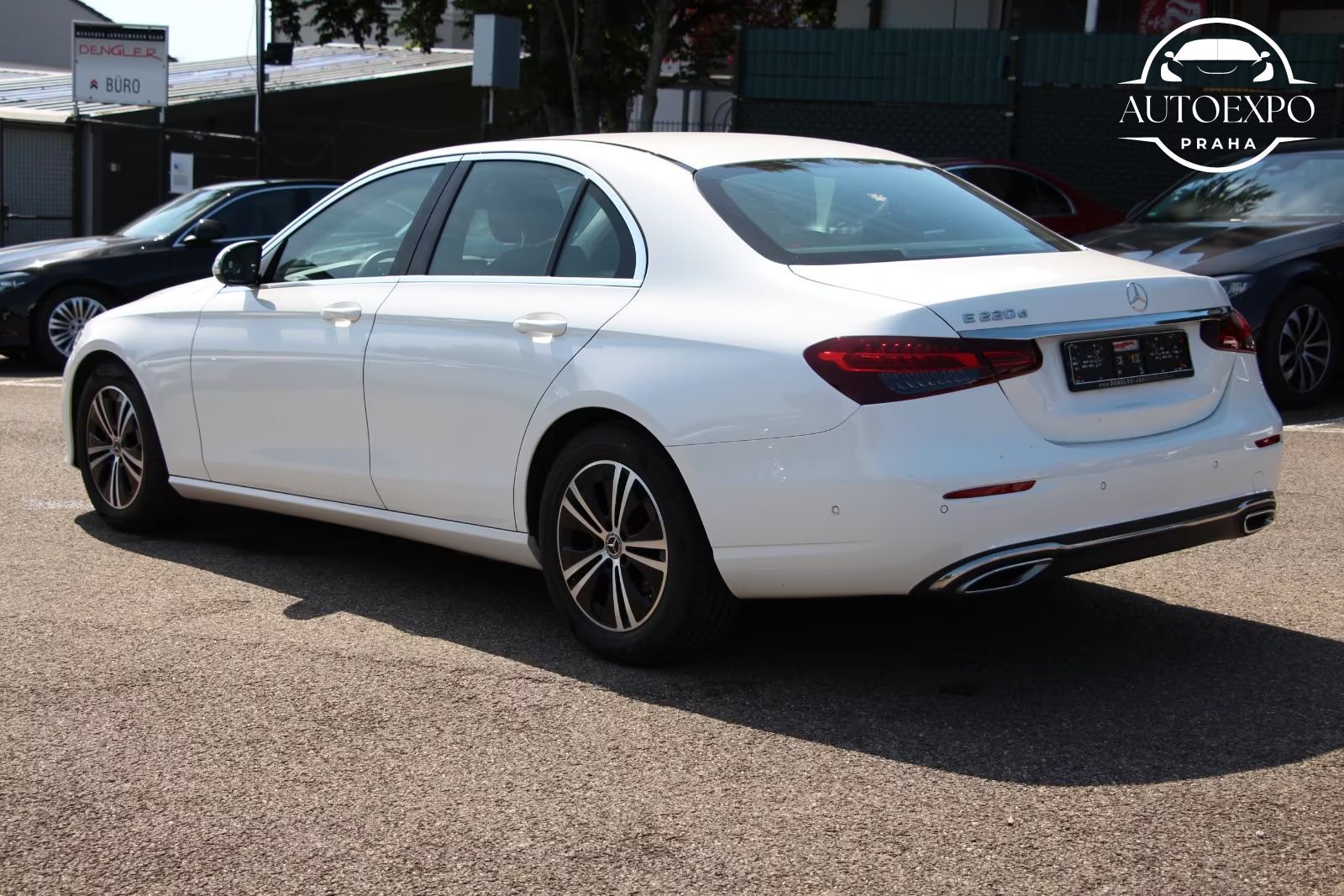 Mercedes-Benz Třídy E, 220d Avantgarde - fotka 4