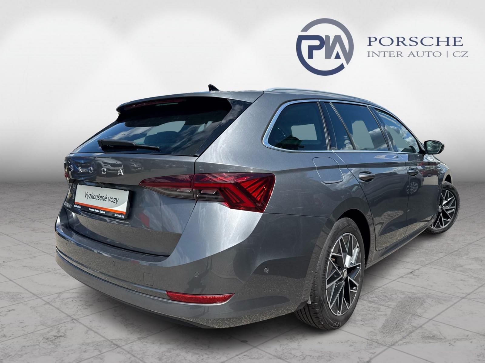 Škoda Octavia, Style 2.0 TDI 110kW DSG Combi - fotka 2