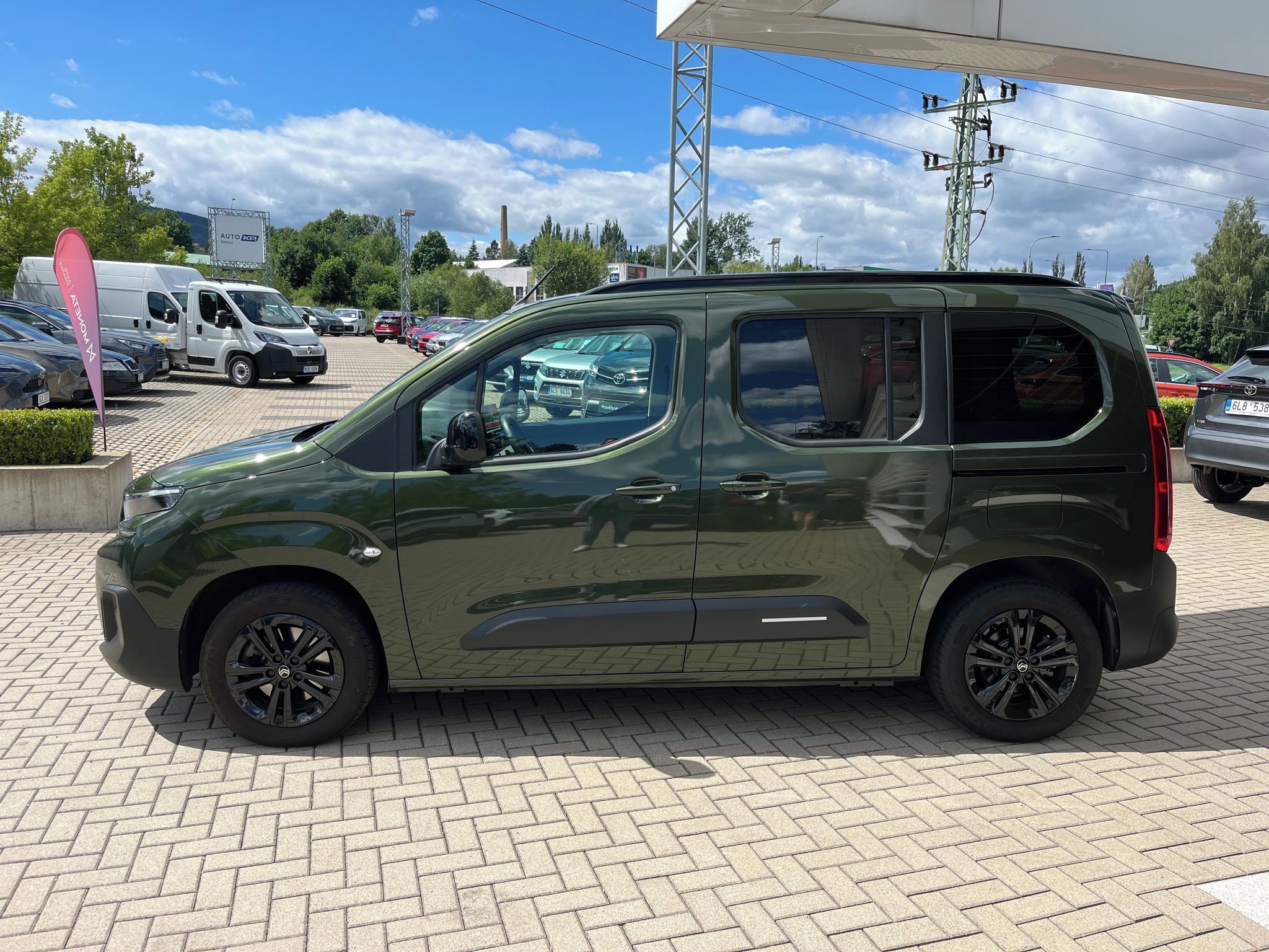 Citroën Berlingo, 1.5 BHDi 130k M Max AT8 + TZ - fotka 3
