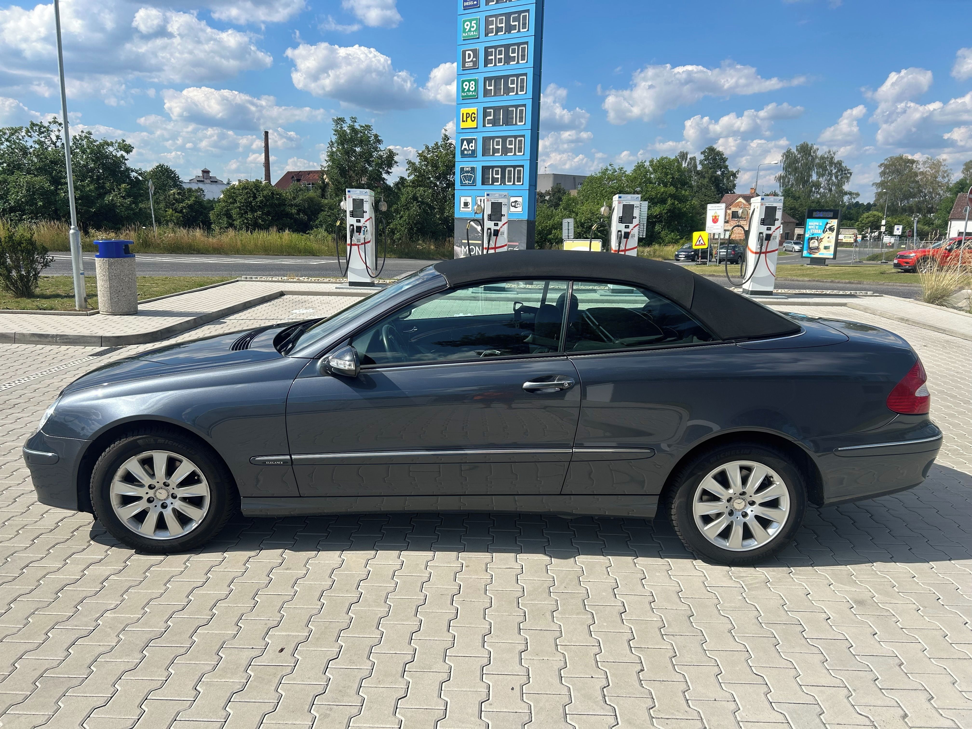Mercedes-Benz CLK, 280 cabrio - fotka 3
