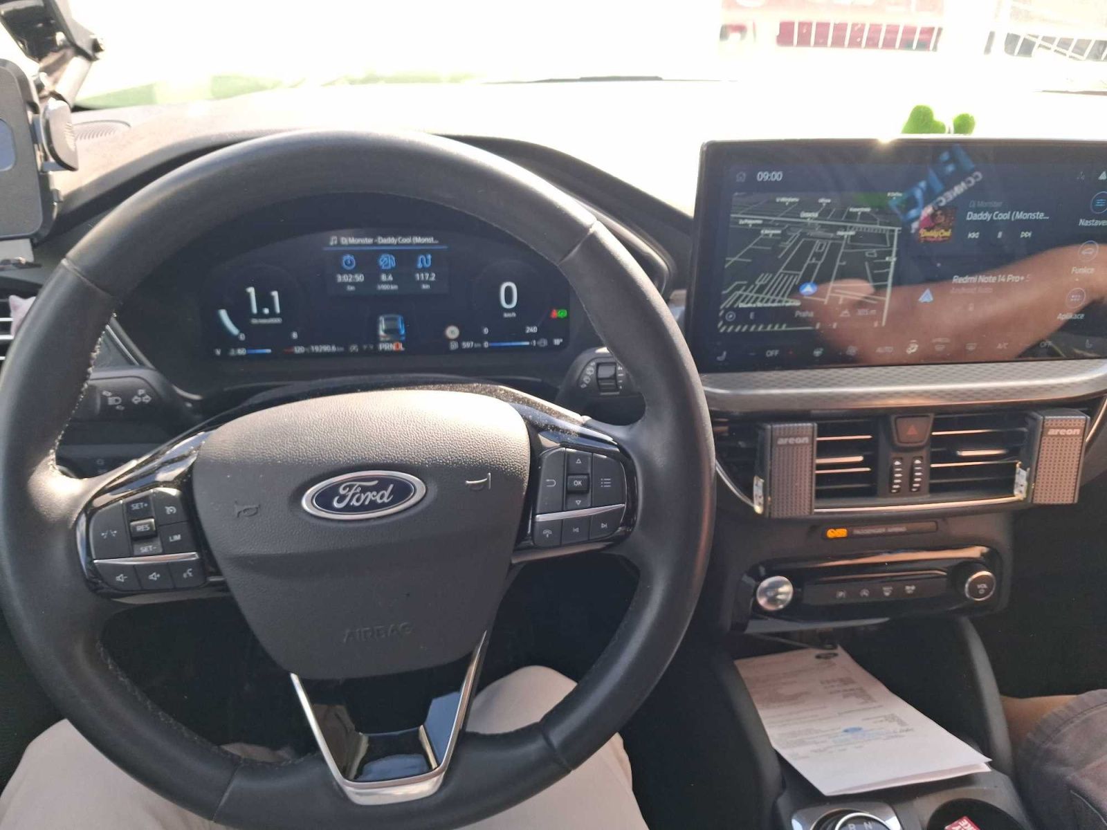 Ford Kuga, 1.5 EcoBoost, Automat, ČR - fotka 3