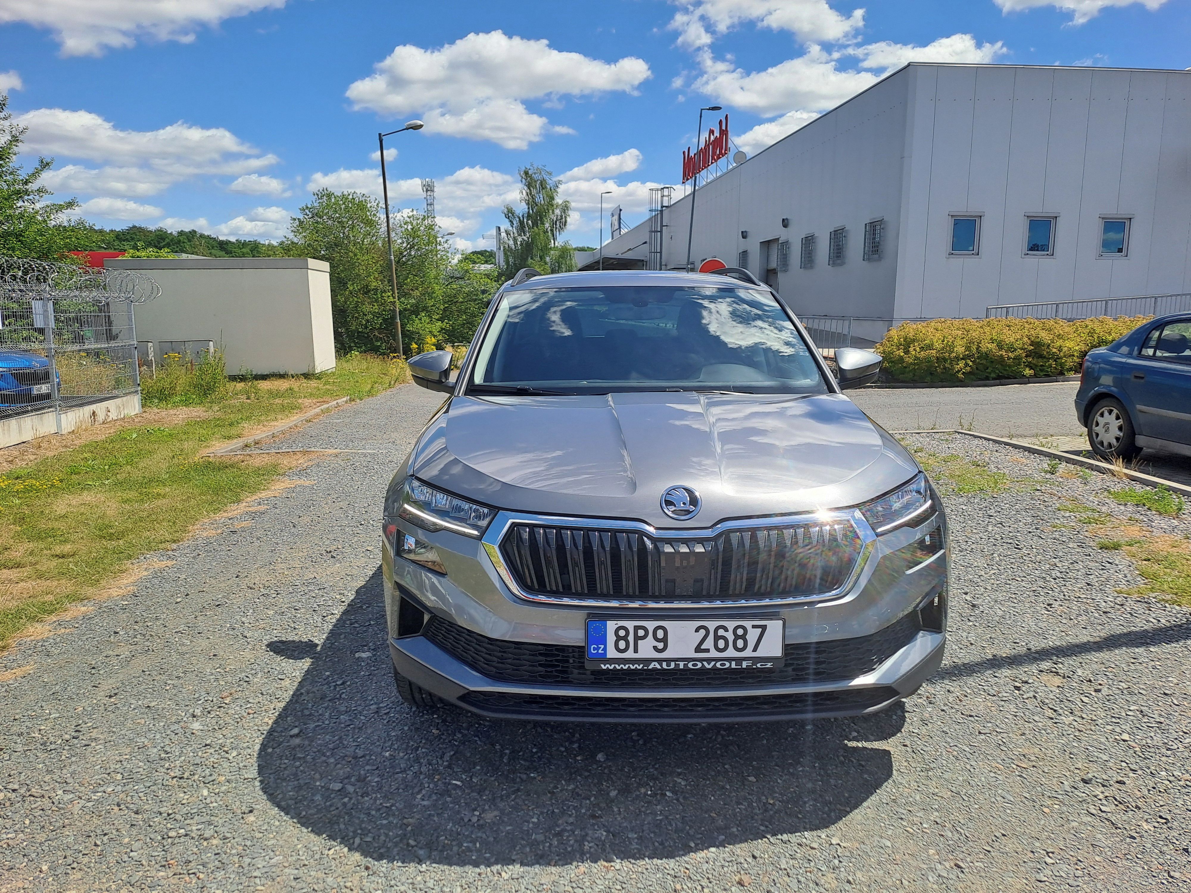 Škoda Karoq, 1.5TSI 110KW 1.MAJ 37075KM TOP - fotka 2