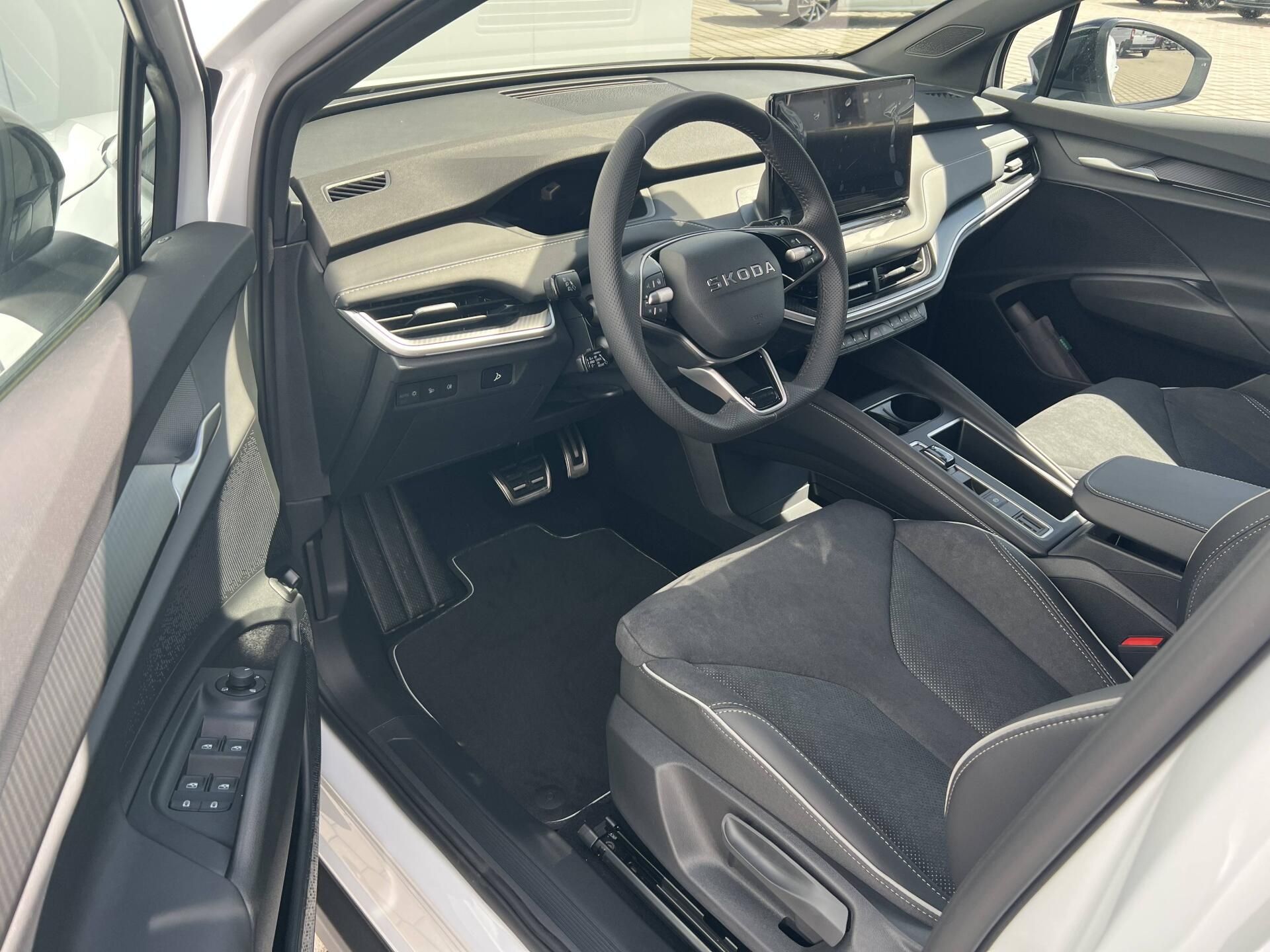 Škoda Elroq, Sportline 60 63 kWh - fotka 3