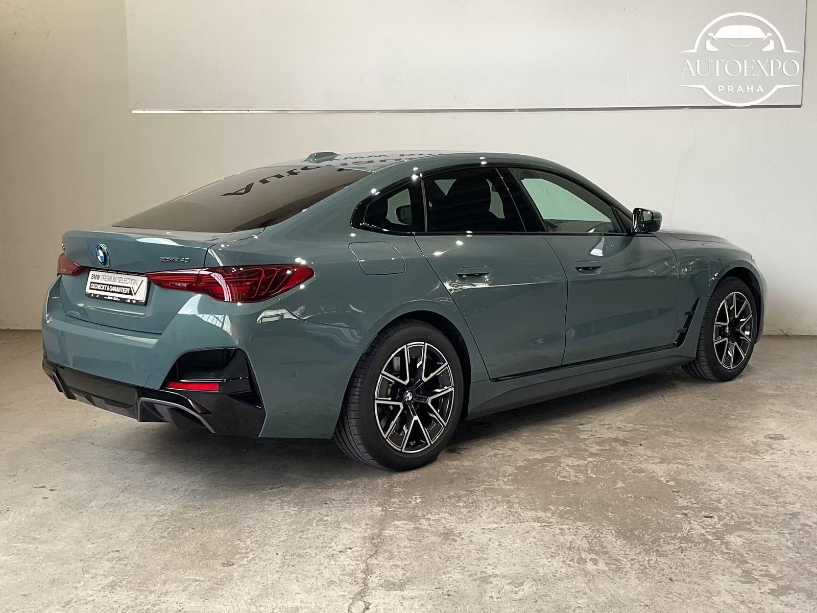 BMW i4, xDrive40 Sportpaket - fotka 3