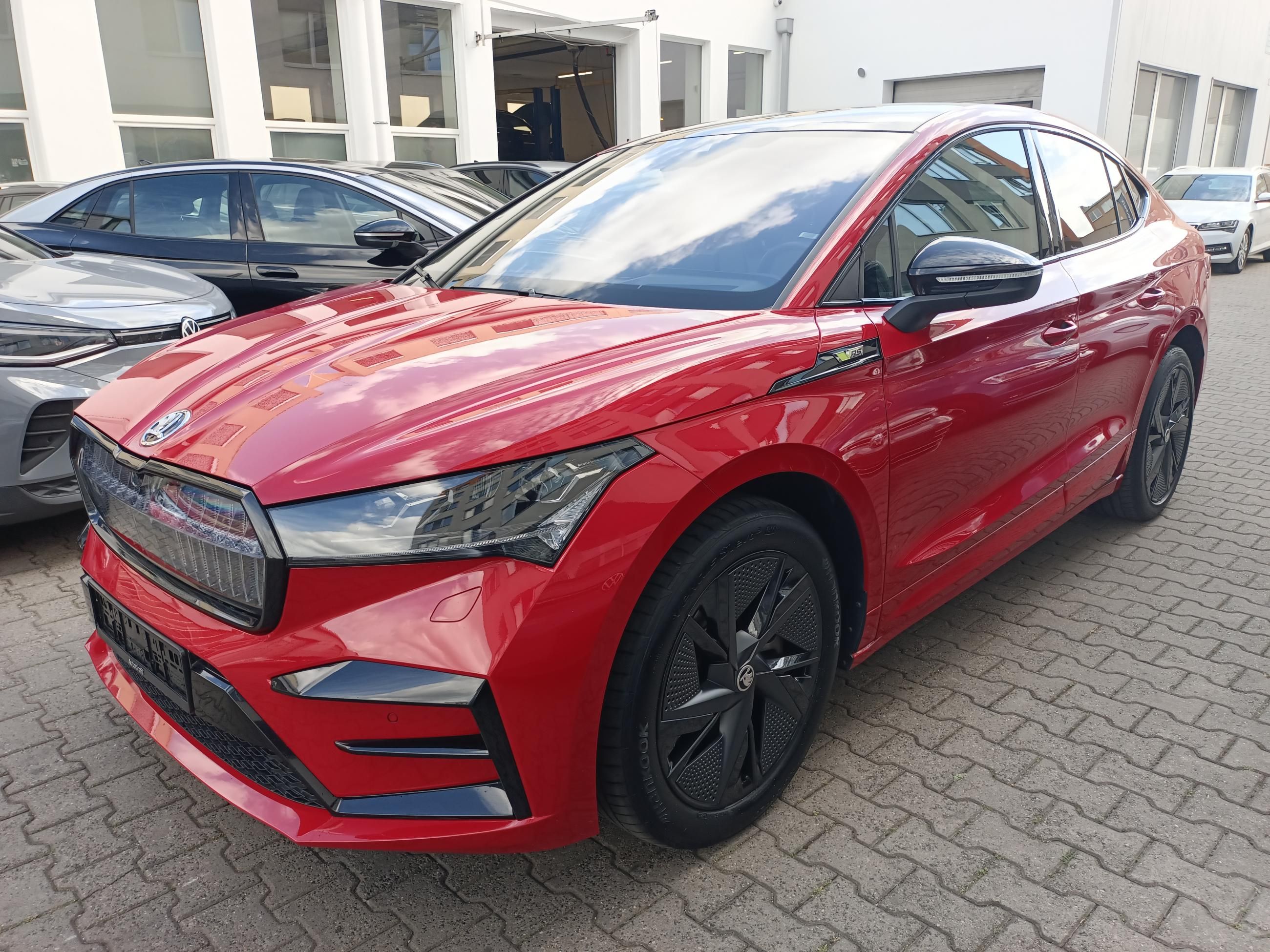 Škoda Enyaq Coupé, iV RS 4x4 220kW Tažné Panorama - fotka 4
