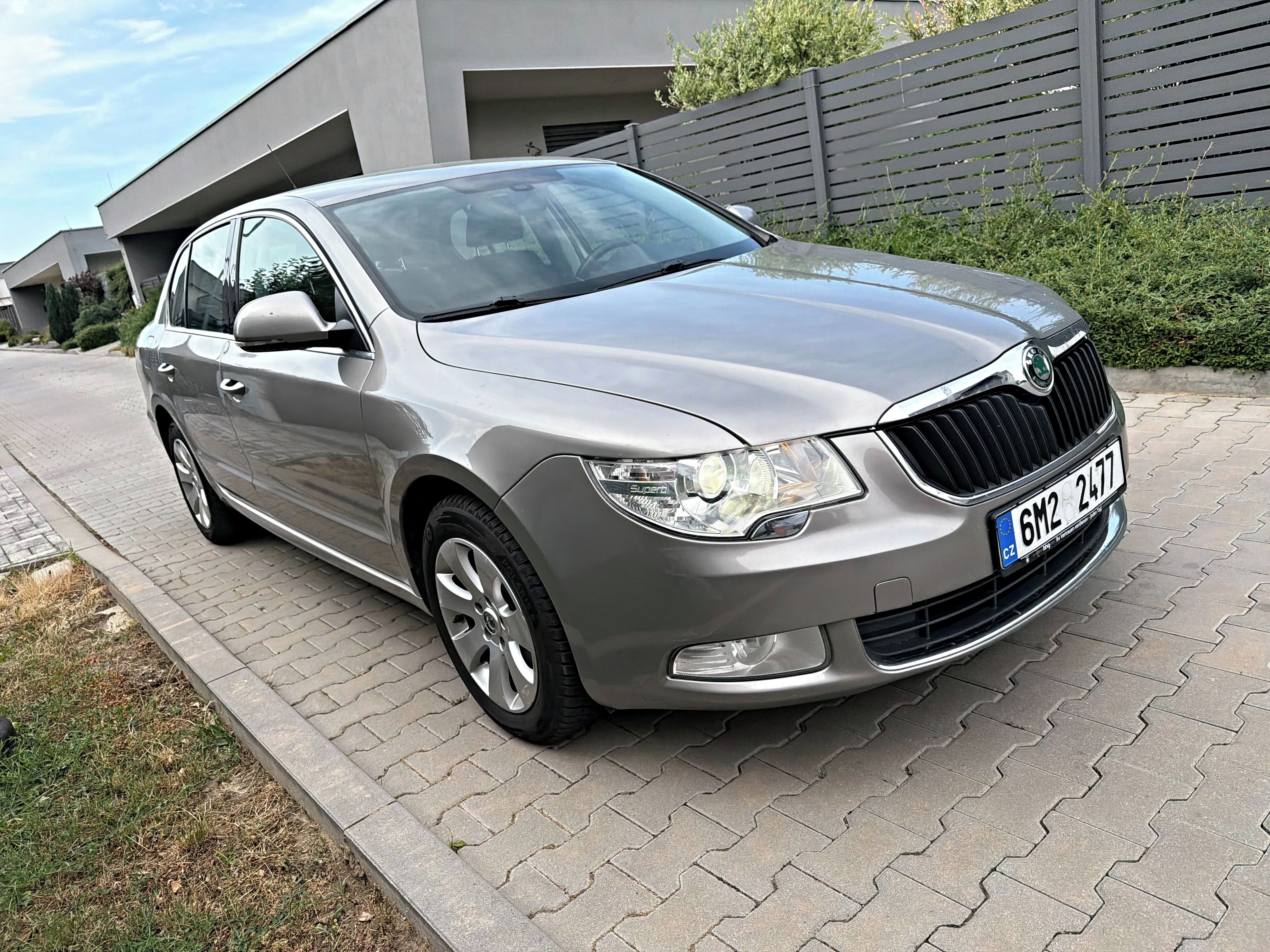 Škoda Superb, 2.0TDI DSG 125KW, nová STK - fotka 6