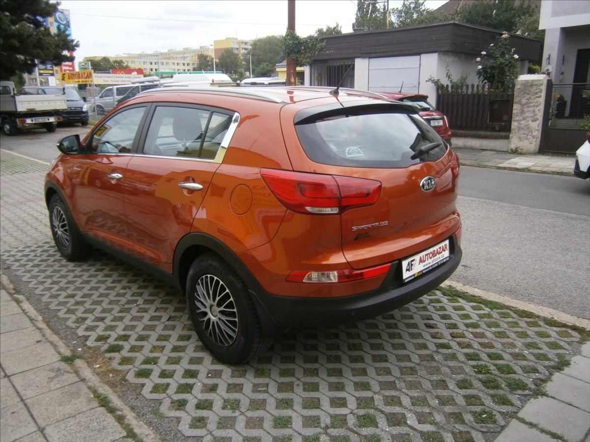 Kia Sportage, 1,6 GDi 99 KW - fotka 4