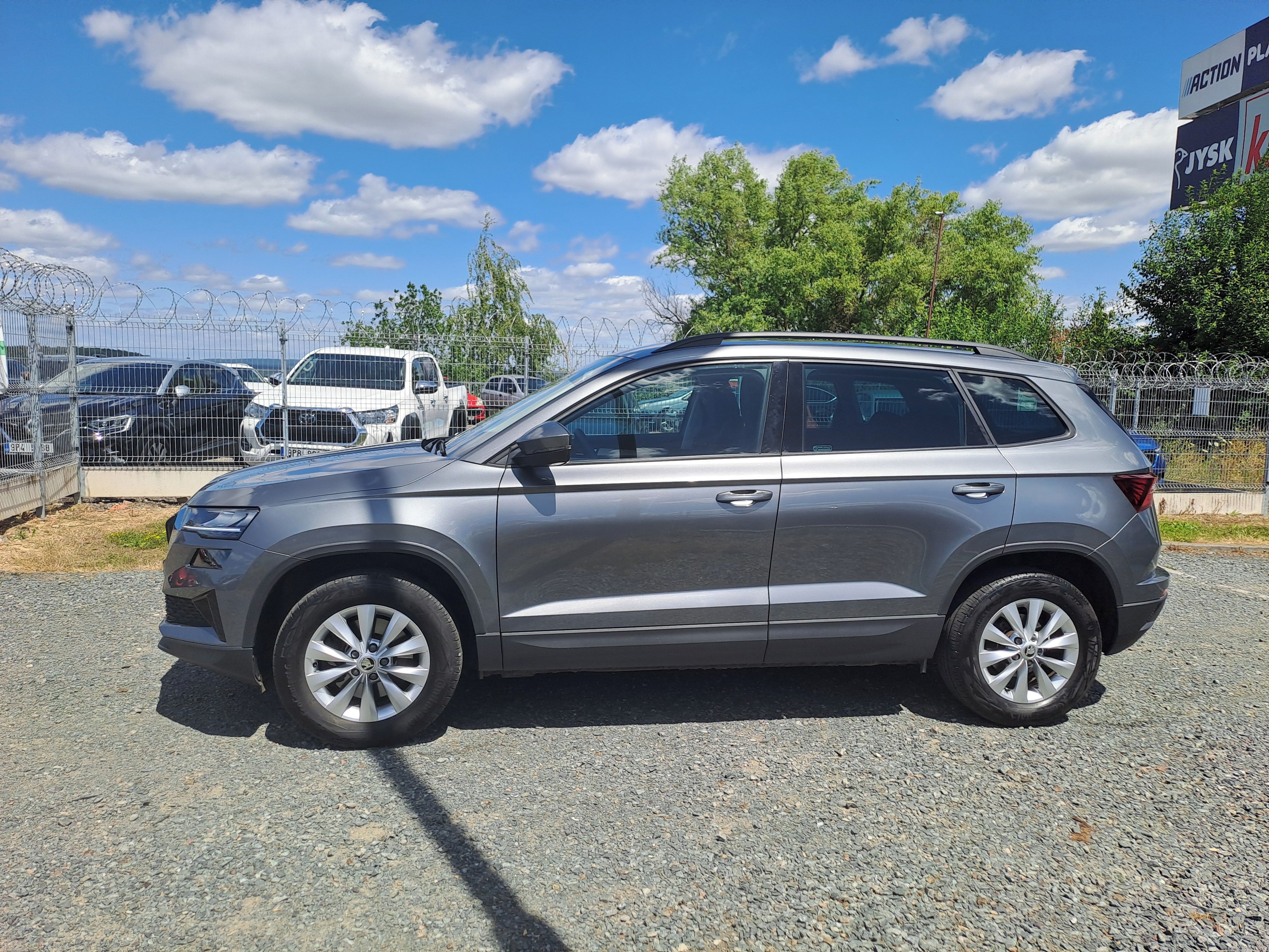 Škoda Karoq, 1.5TSI 110KW 1.MAJ 37075KM TOP - fotka 4