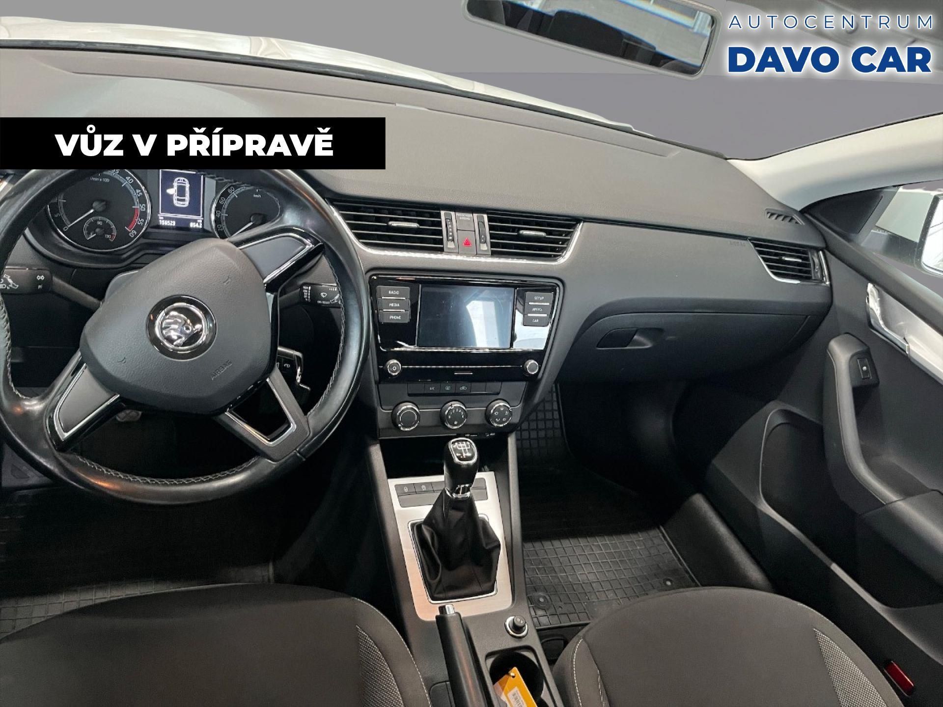 Škoda Octavia, 1,6 TDI 85kW Ambition DPH CZ - fotka 5