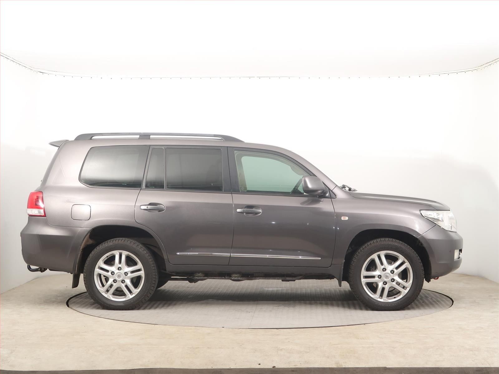 Toyota Land Cruiser, 4.5 D-4D, 4X4, Automat, Kůže - fotka 6