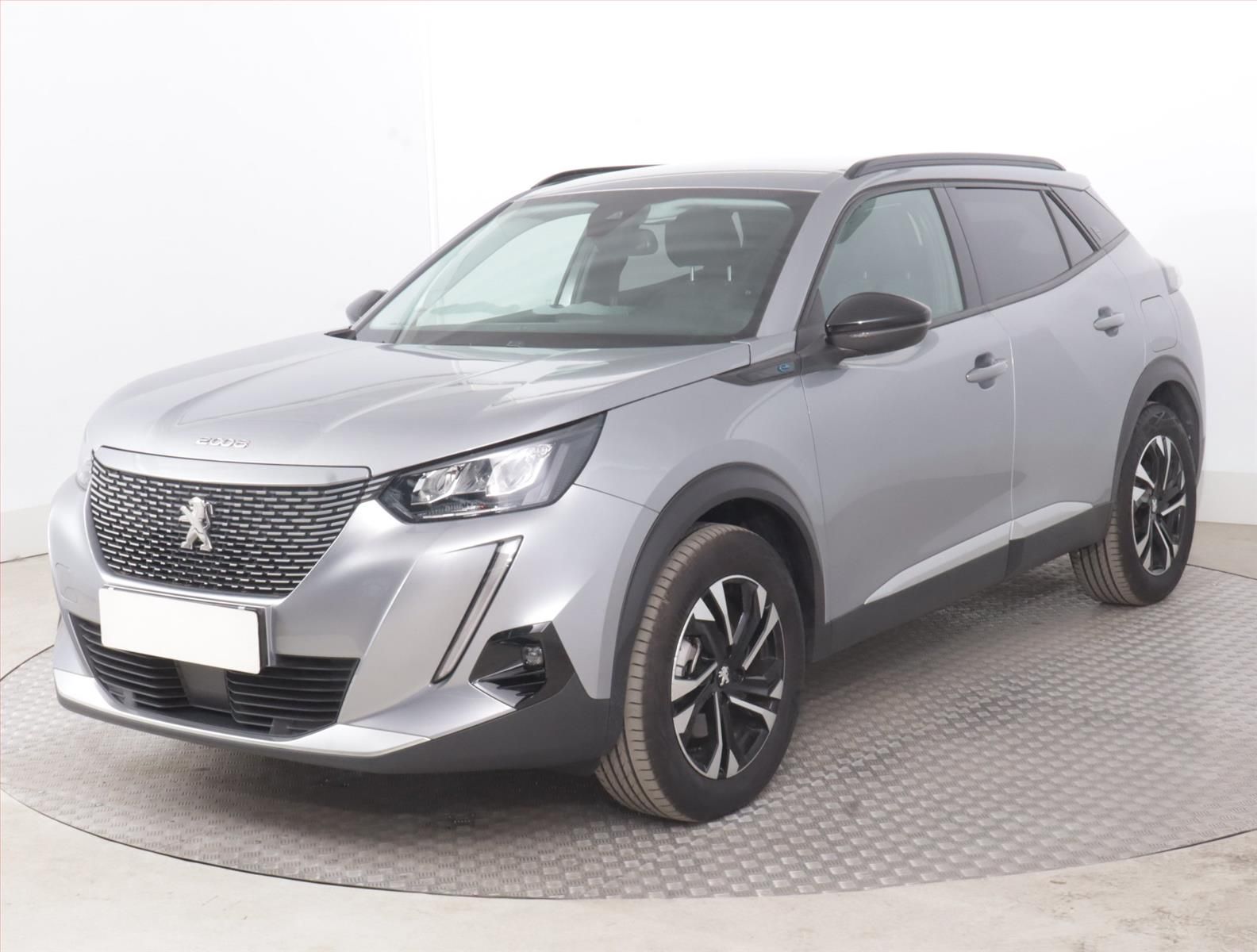 Peugeot 2008, 50 kWh, SoH 92%, Automat - fotka 2