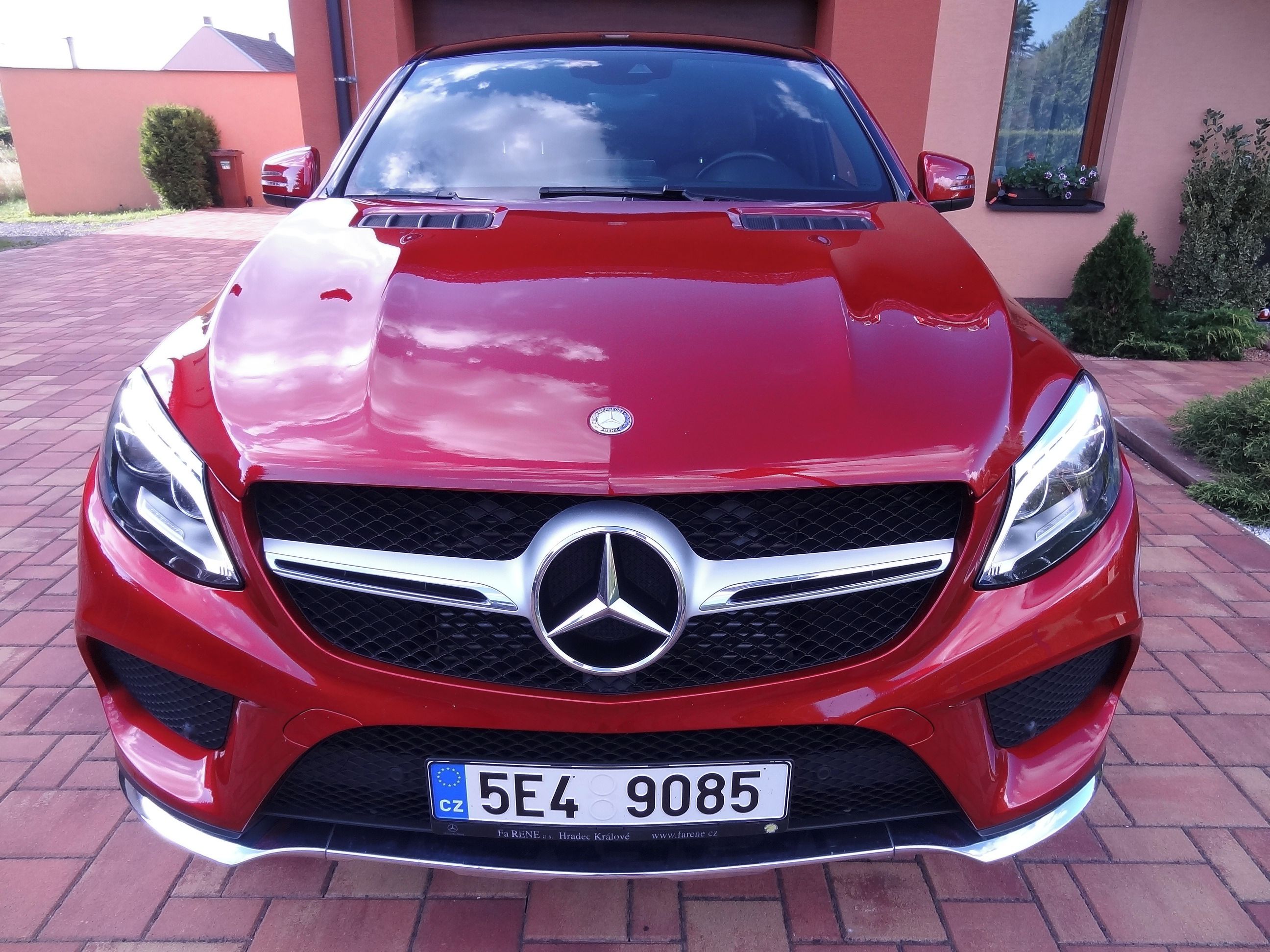Mercedes-Benz GLE, 350d AMG, 89 800 km,CZ,1 MAJ - fotka 2