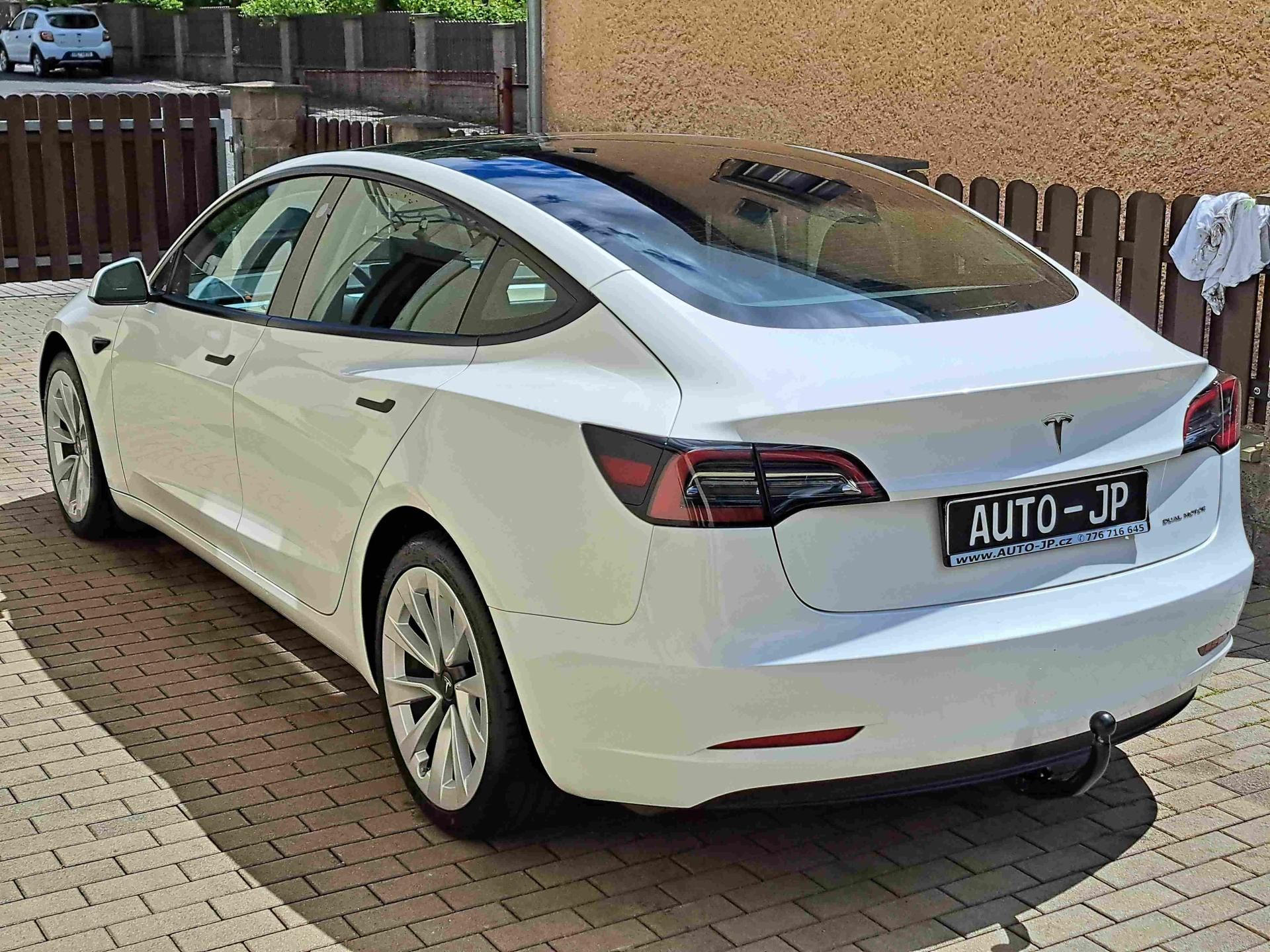 Tesla Model 3, AWD Long Range SOH-92% - fotka 5