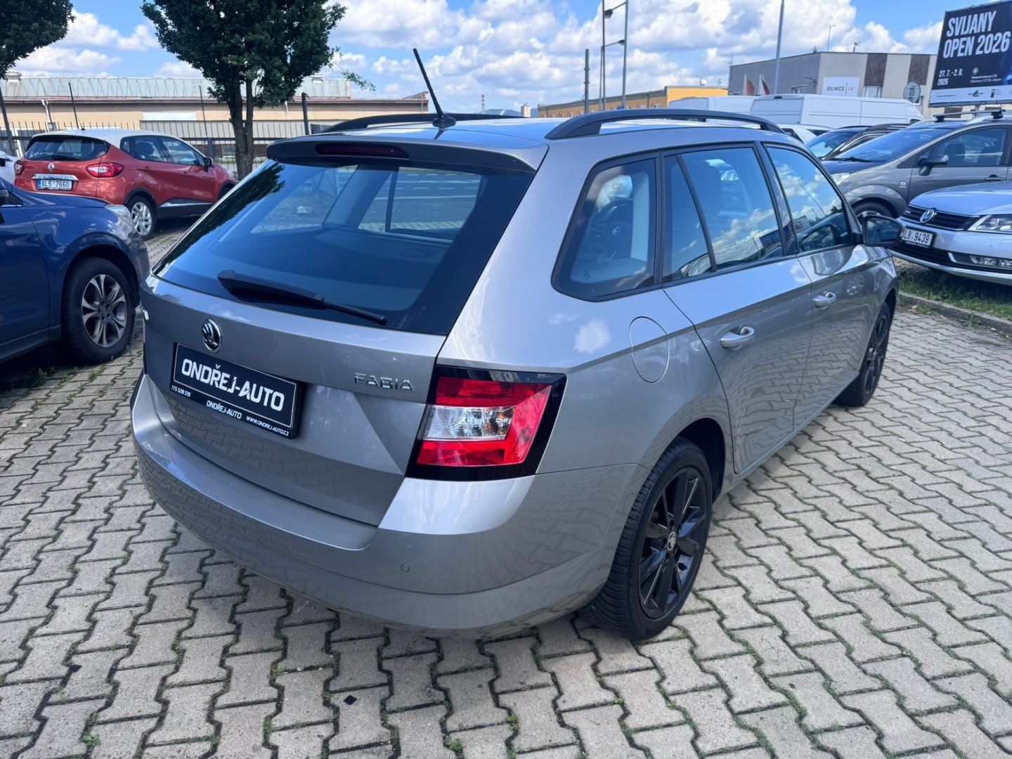 Škoda Fabia, 1,2 TSI 81 KW 2. MAJ KILOMETRY - fotka 5