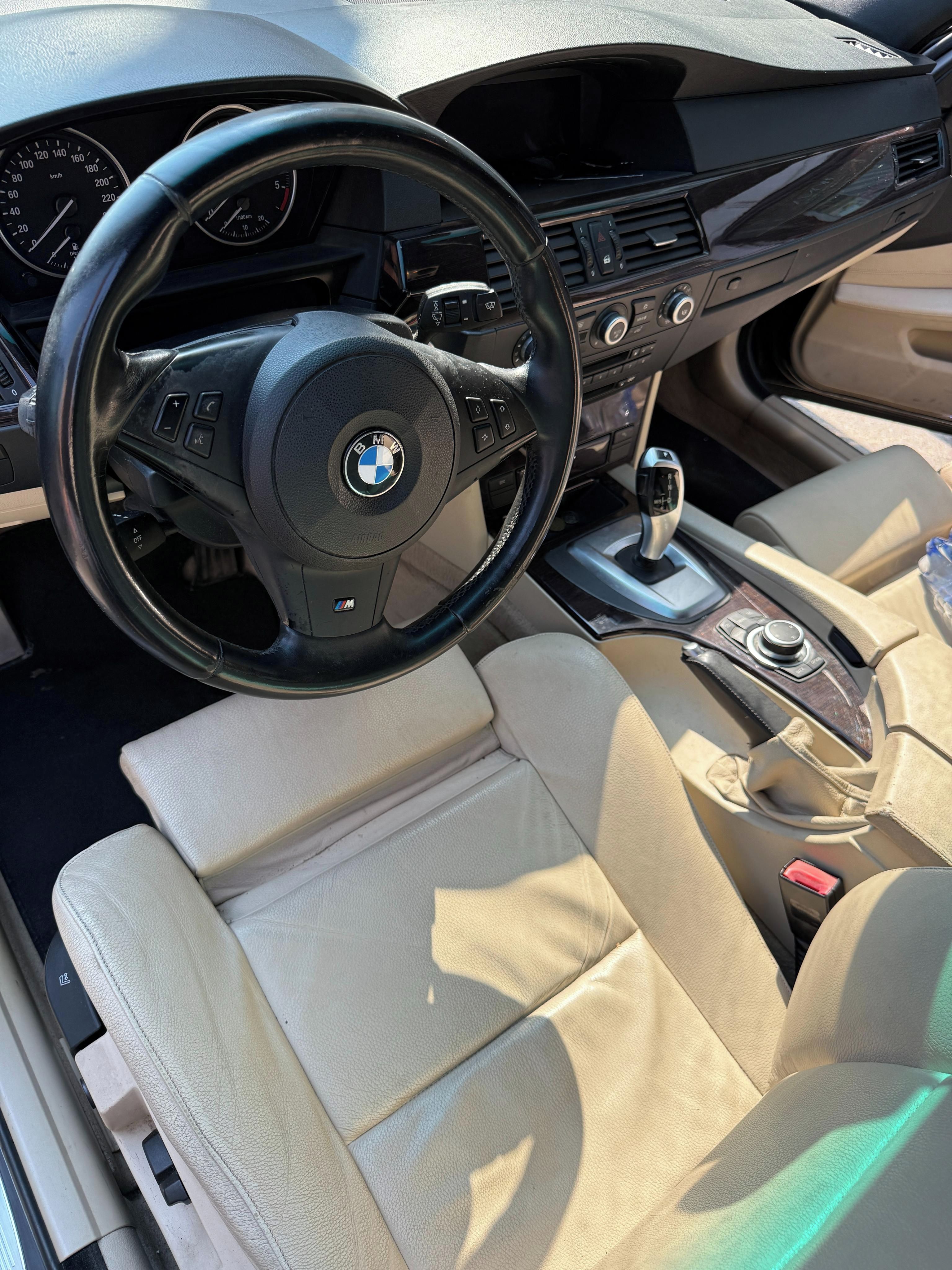BMW Řada 5, E61 MPAKET XDRIVE - fotka 5