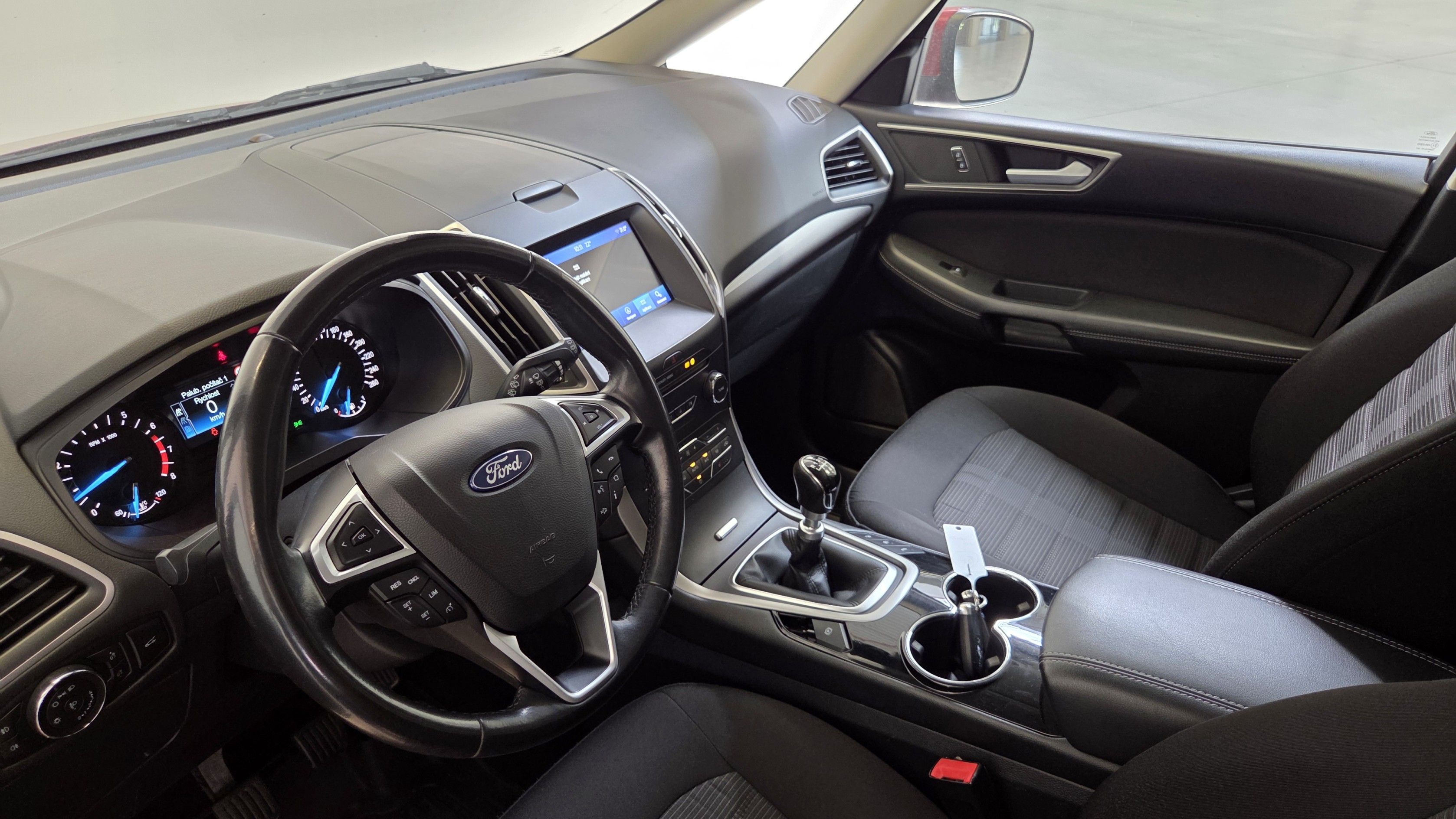 Ford Galaxy, 1.5 EcoBoost 121 kW - fotka 5