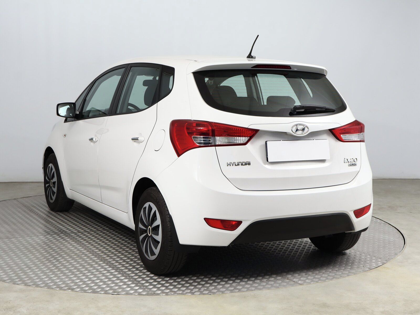 Hyundai ix20, 1.4 CRDi, Serv.kniha - fotka 4