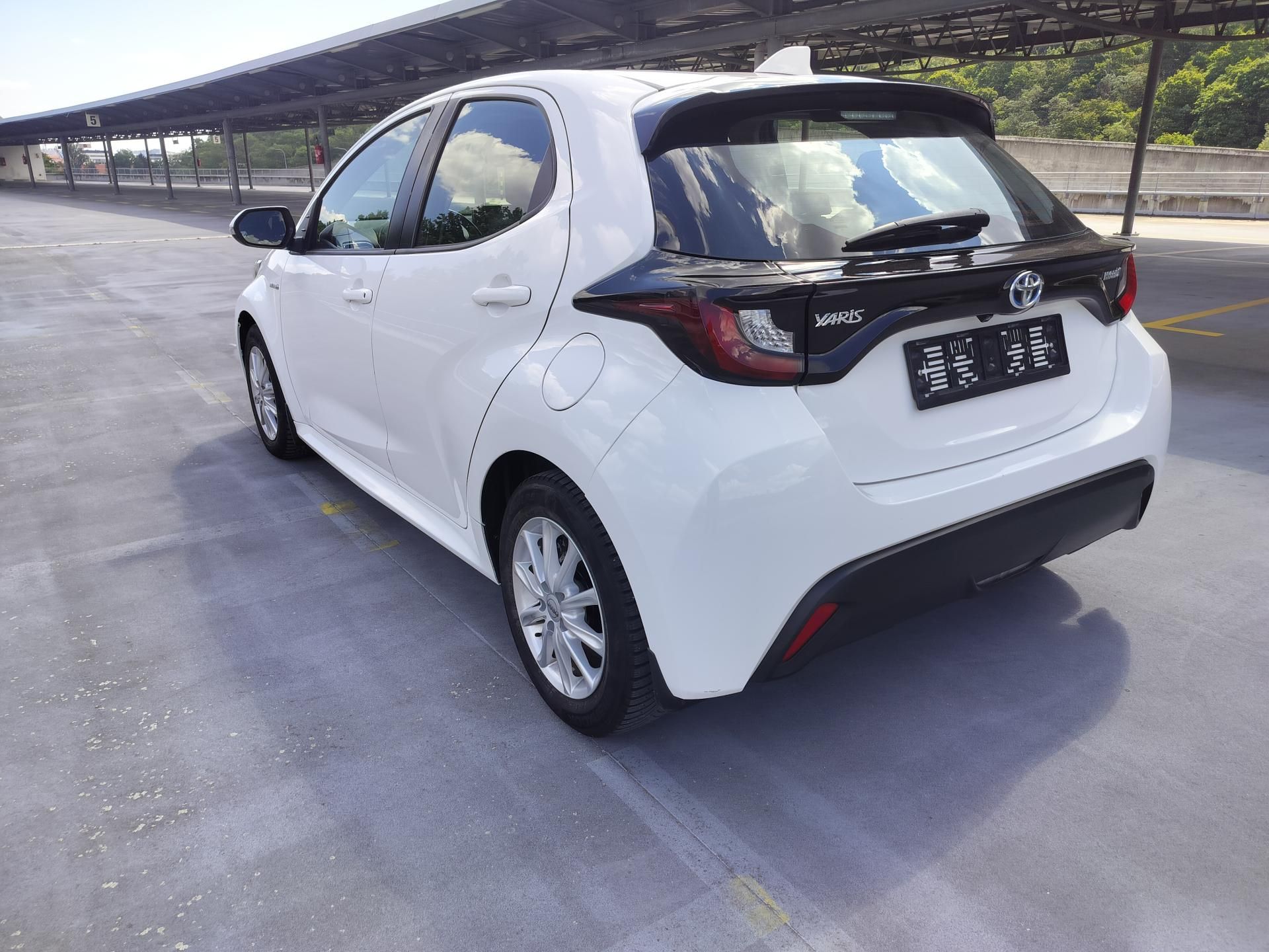 Toyota Yaris, 1.5 Hybrid - fotka 5