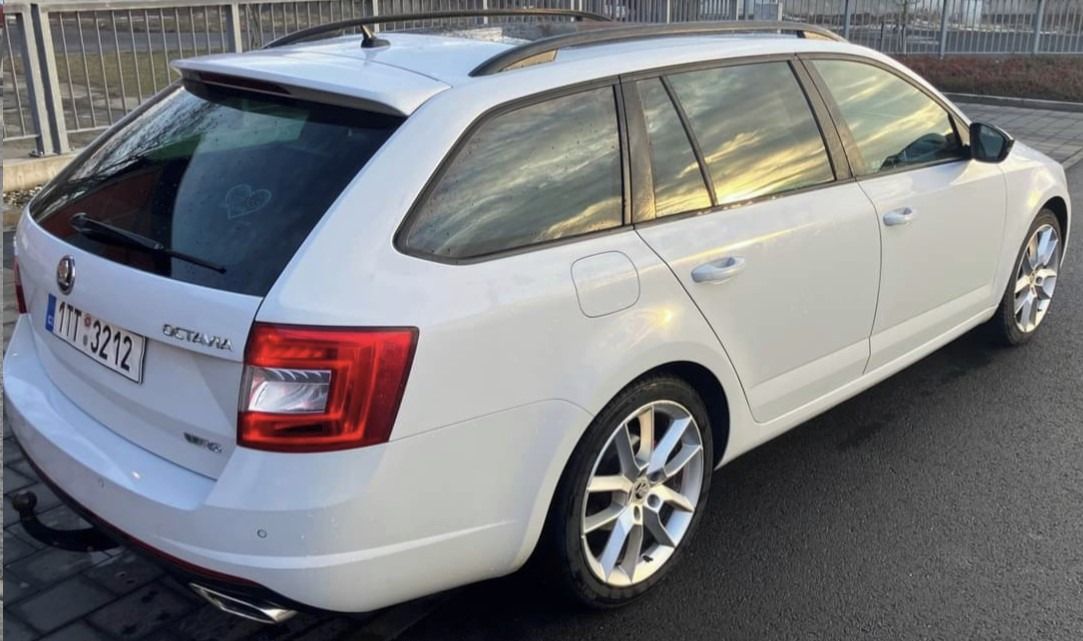 Škoda Octavia - fotka 4