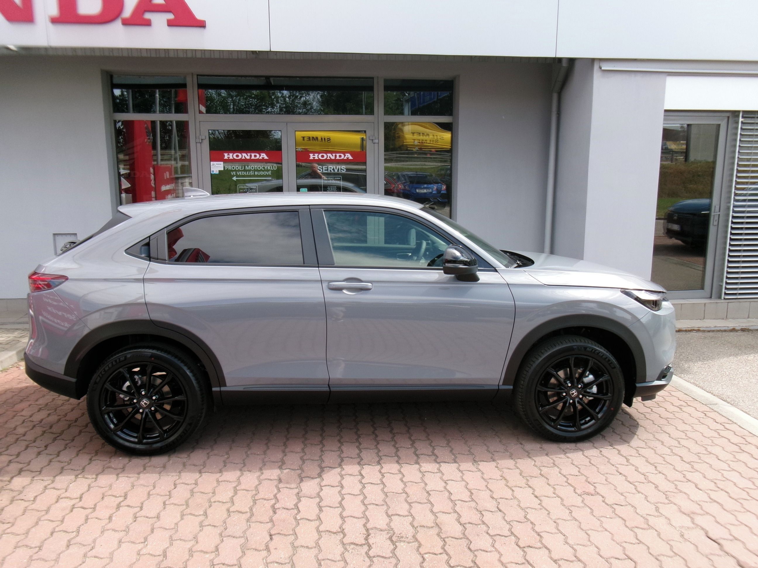 Honda HR-V, 1.5e:HEV ELEGANCE SPORT 27 - fotka 6