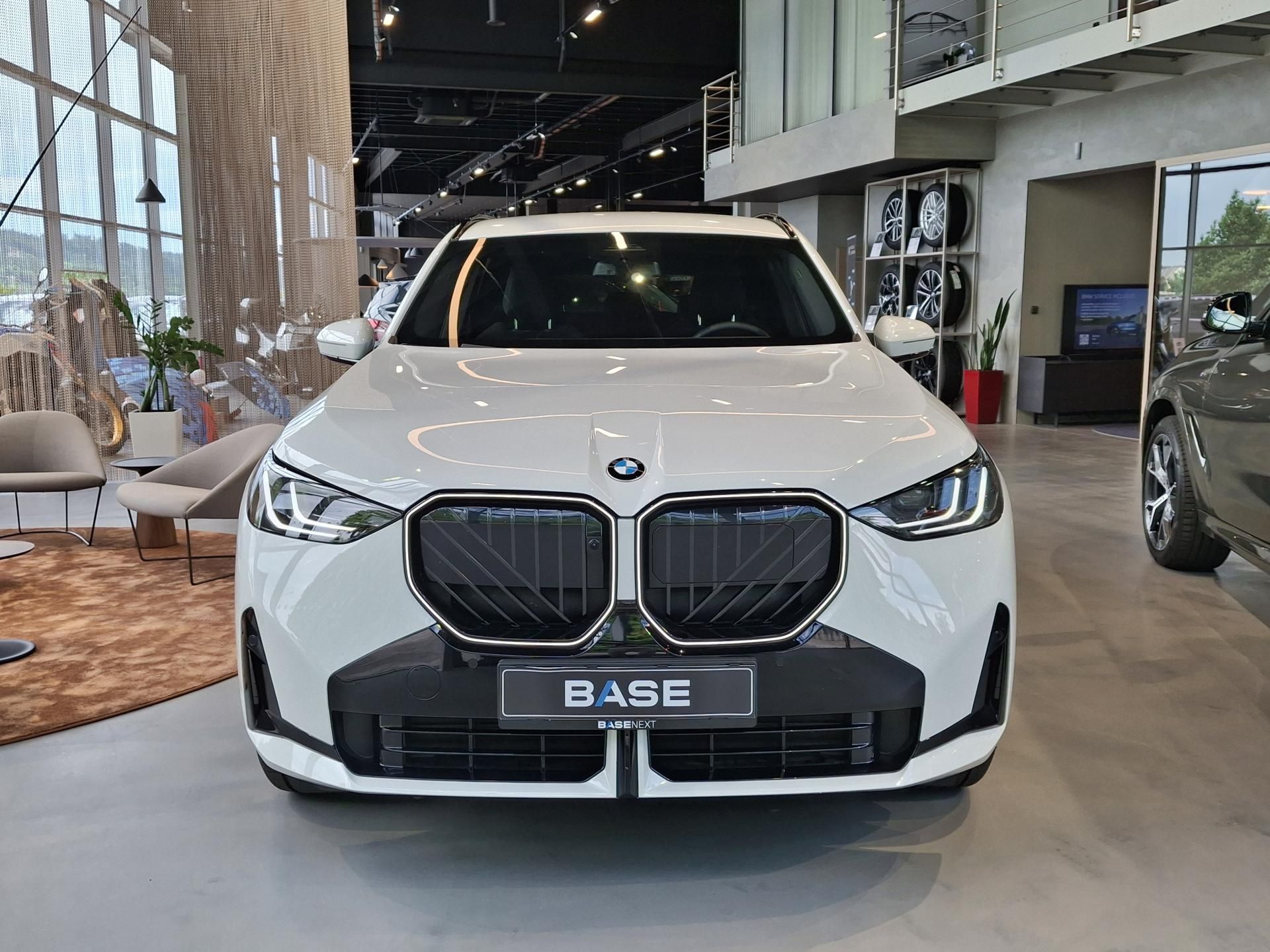 BMW X3, xDrive 30e M Sport - fotka 2