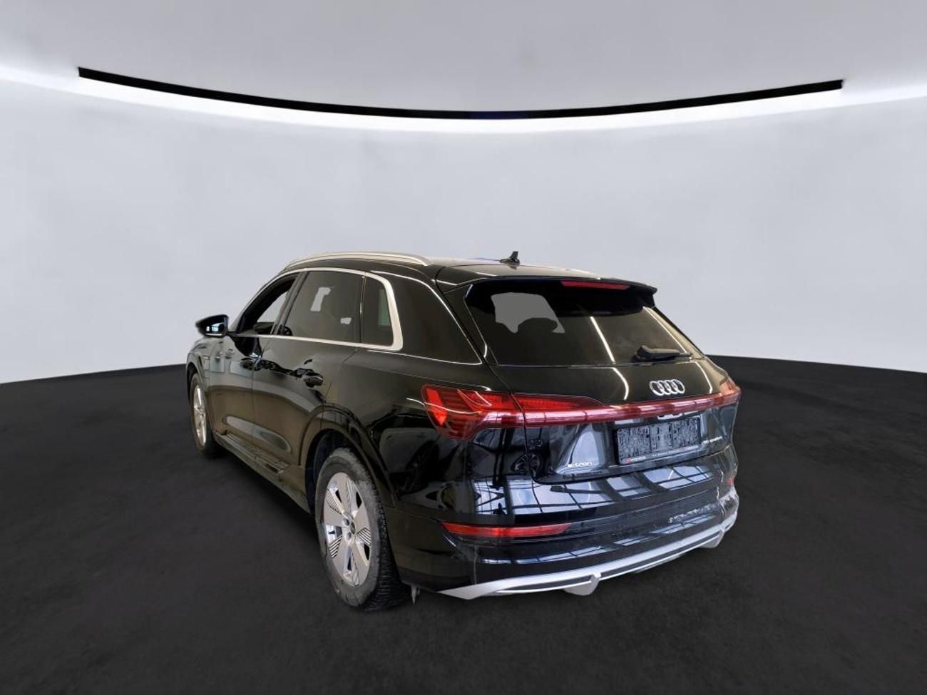 Audi e-tron, 55 QUATTRO 300kw S LINE SOH97% - fotka 3