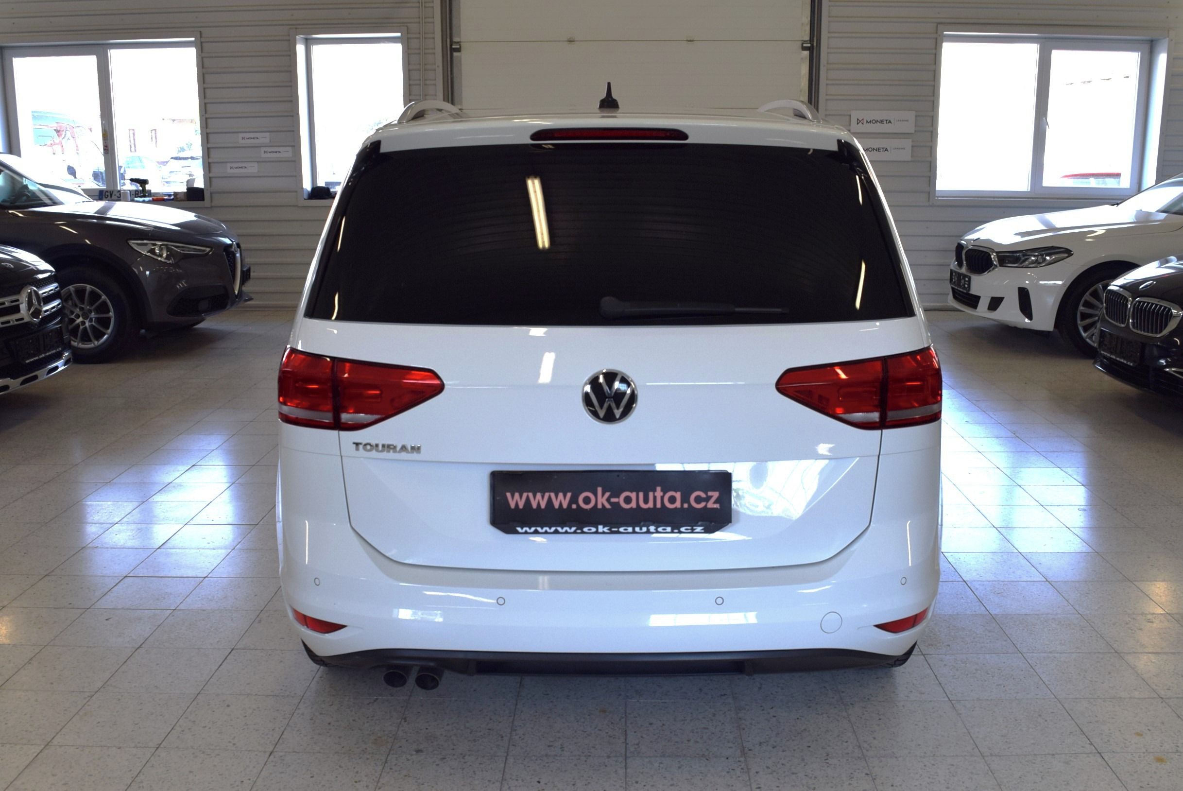 Volkswagen Touran, 2.0 TDI HIGH. 7 MÍST 61 000 KM - fotka 6