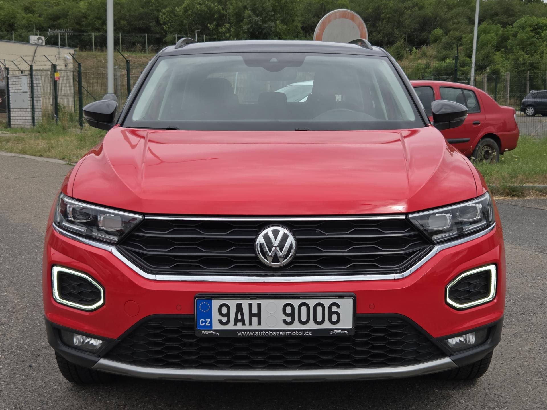 Volkswagen T-Roc, 1,5TSi AUTOMAT NA splátky VŠEM - fotka 2